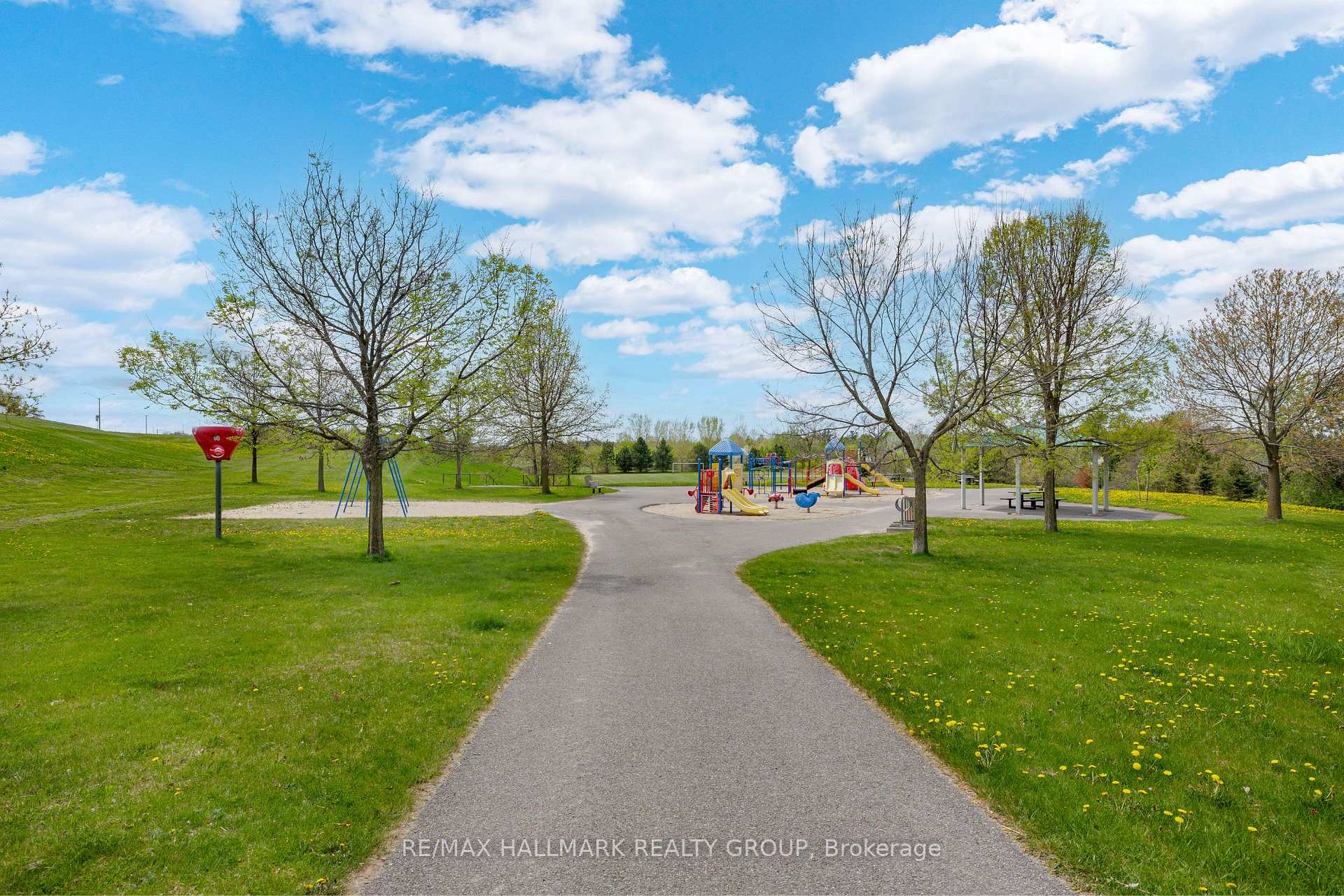 Photo 35 of 124 Kimberwick Crescent, Ottawa, Quinterra — HOMEH