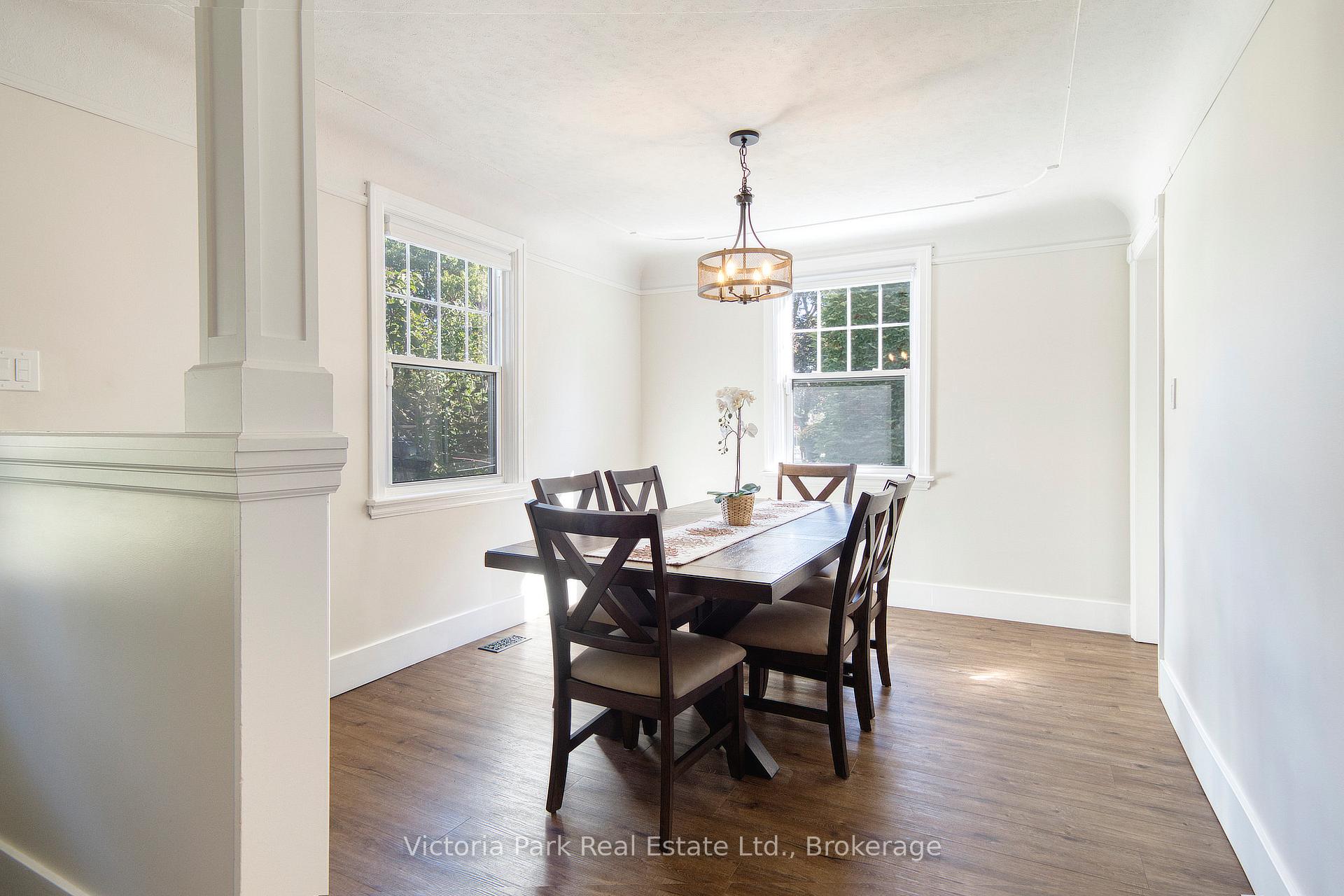 Photo 7 of 707 Rockway Drive, Kitchener — HOMEH