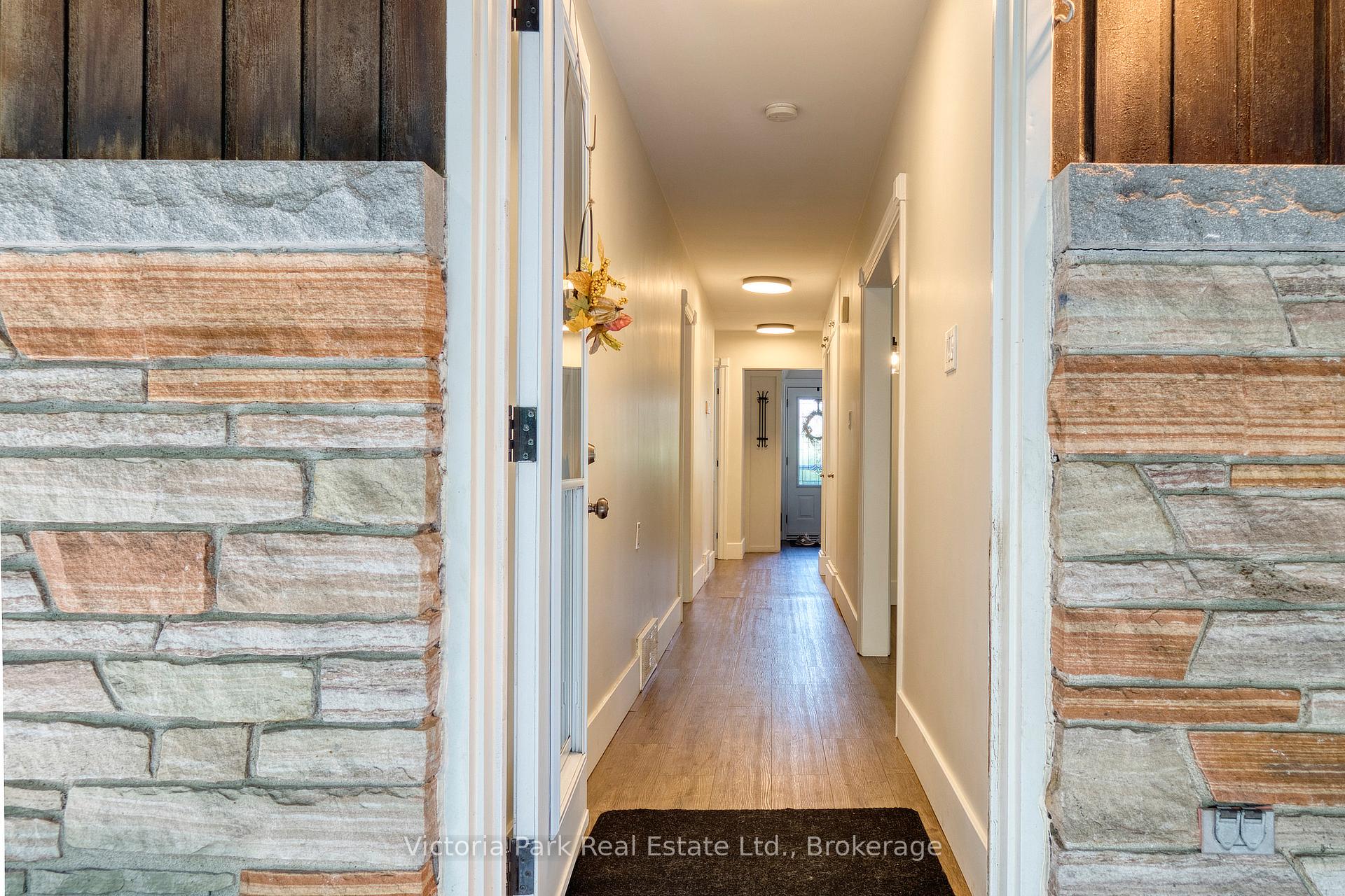 Photo 30 of 707 Rockway Drive, Kitchener — HOMEH