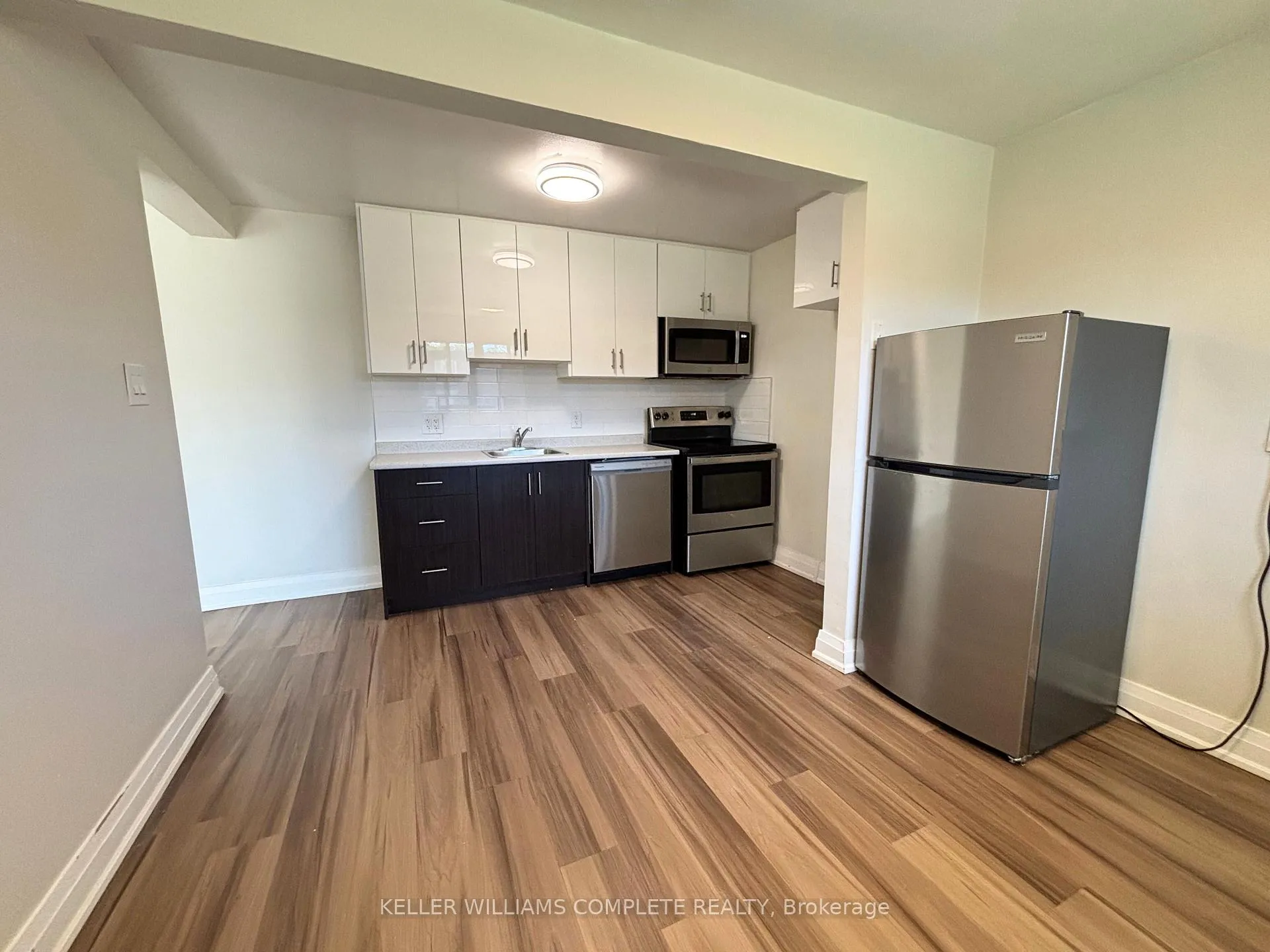 Photo 3 of 280 Lorne Avenue, Kitchener — HOMEH