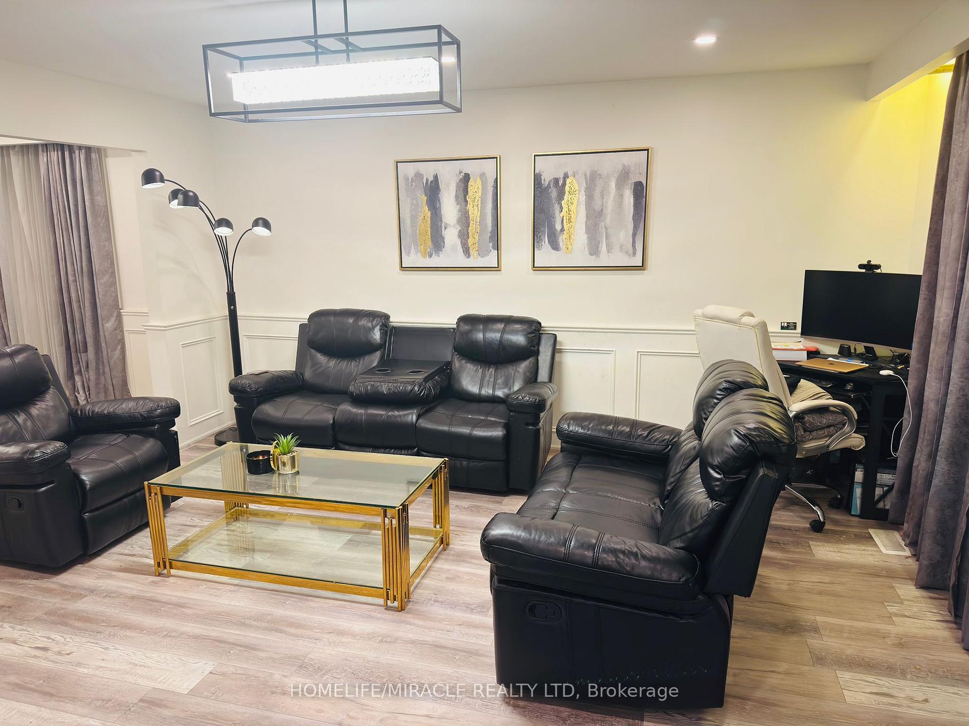 Photo 3 of Unit Upper, 37 Juanita Drive, Hamilton, Westcliffe — HOMEH
