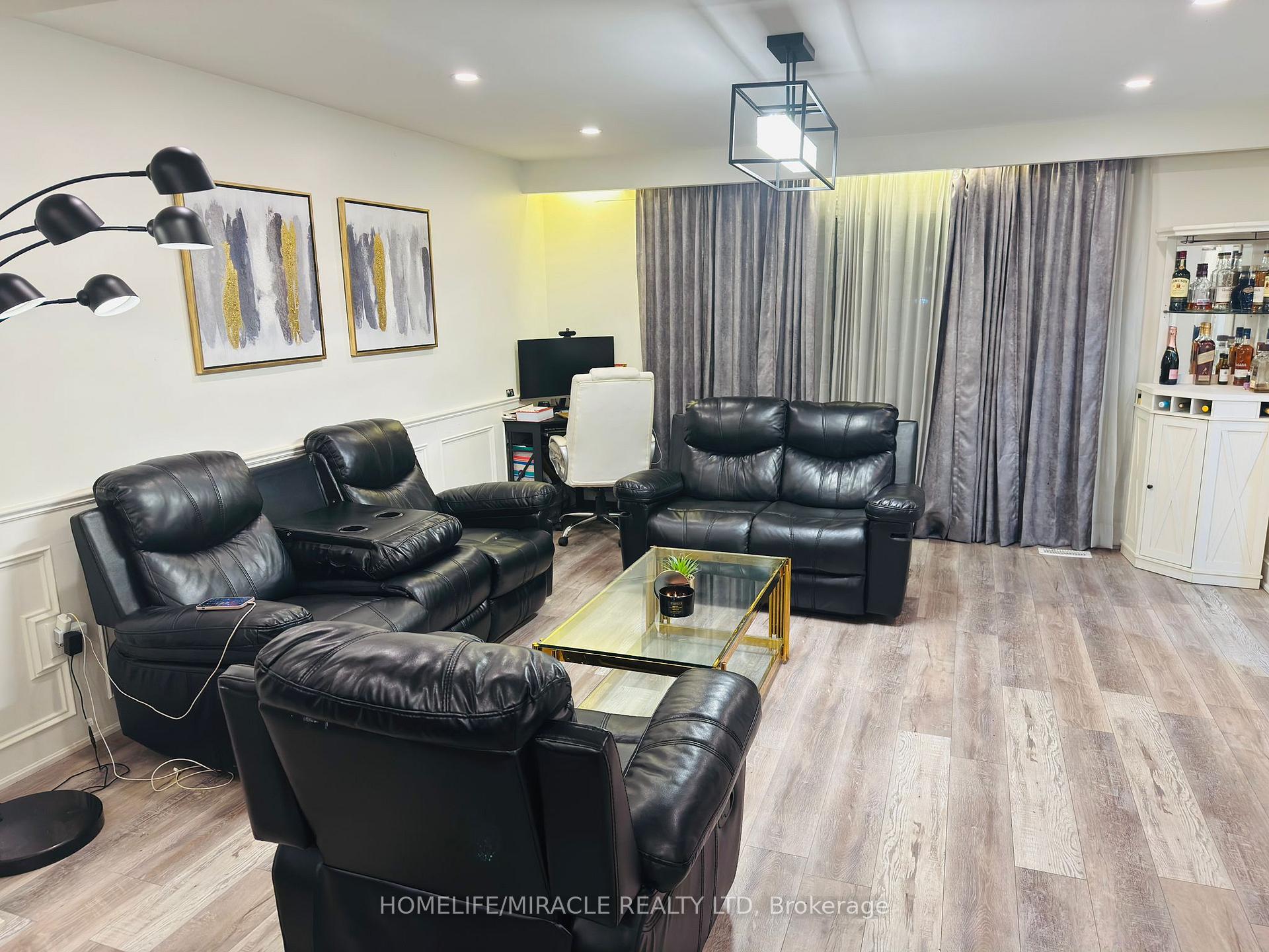 Photo 4 of Unit Upper, 37 Juanita Drive, Hamilton, Westcliffe — HOMEH