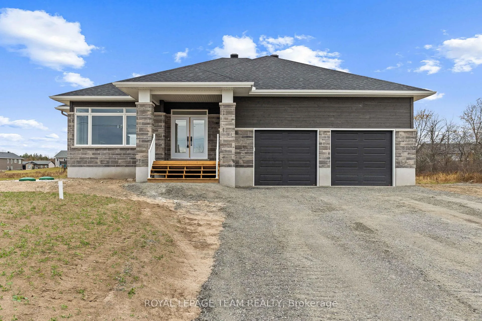 Photo 1 of 62 Hogan Drive, McNab/Braeside, Mcnab/Braeside Twps — HOMEH