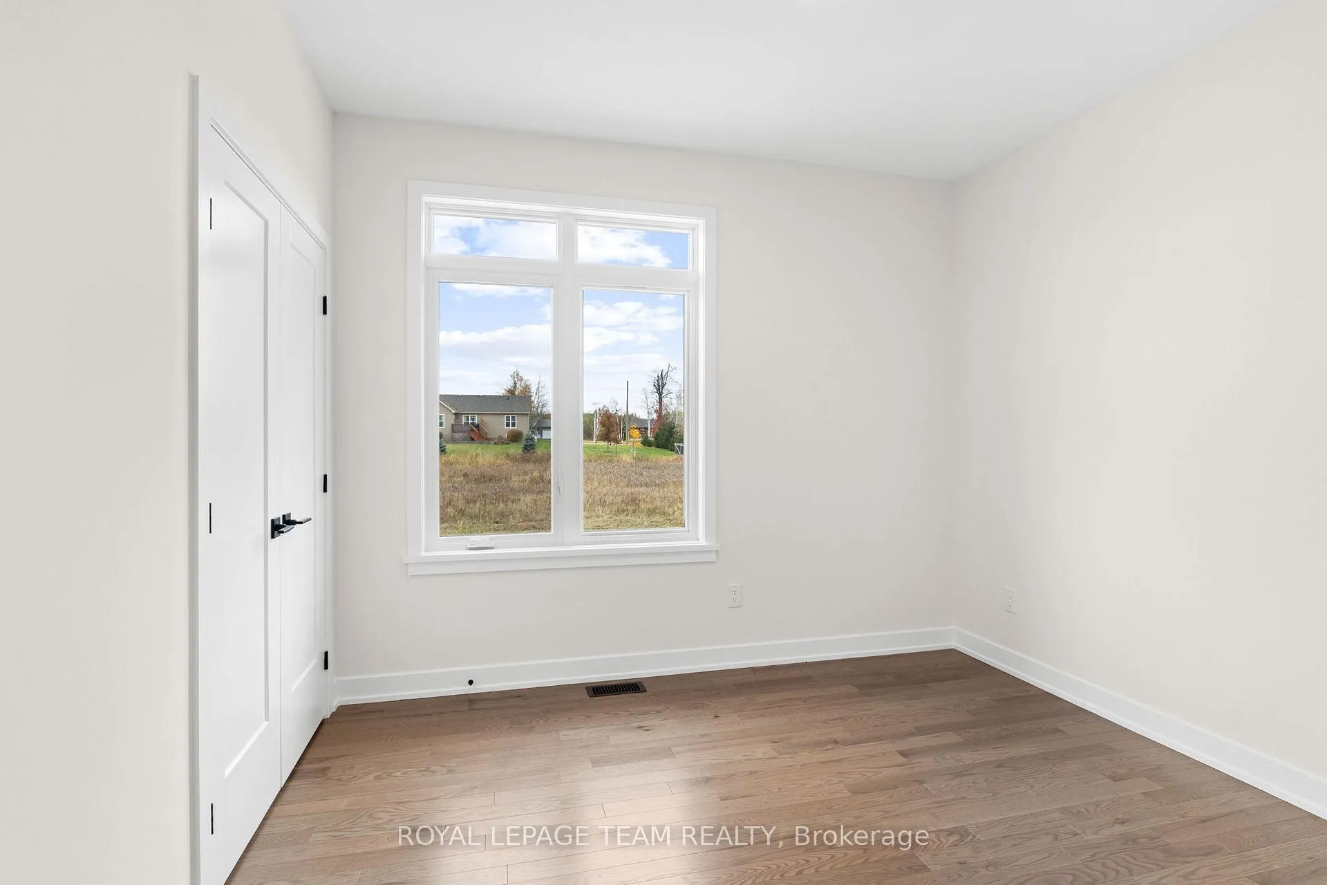 Photo 25 of 62 Hogan Drive, McNab/Braeside, Mcnab/Braeside Twps — HOMEH