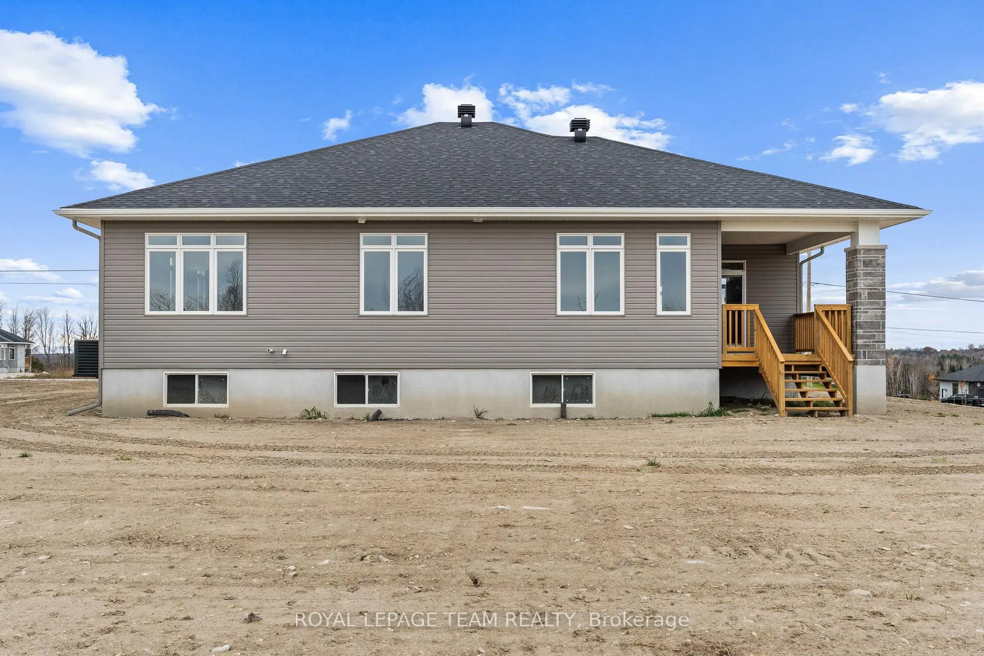 Photo 34 of 62 Hogan Drive, McNab/Braeside, Mcnab/Braeside Twps — HOMEH
