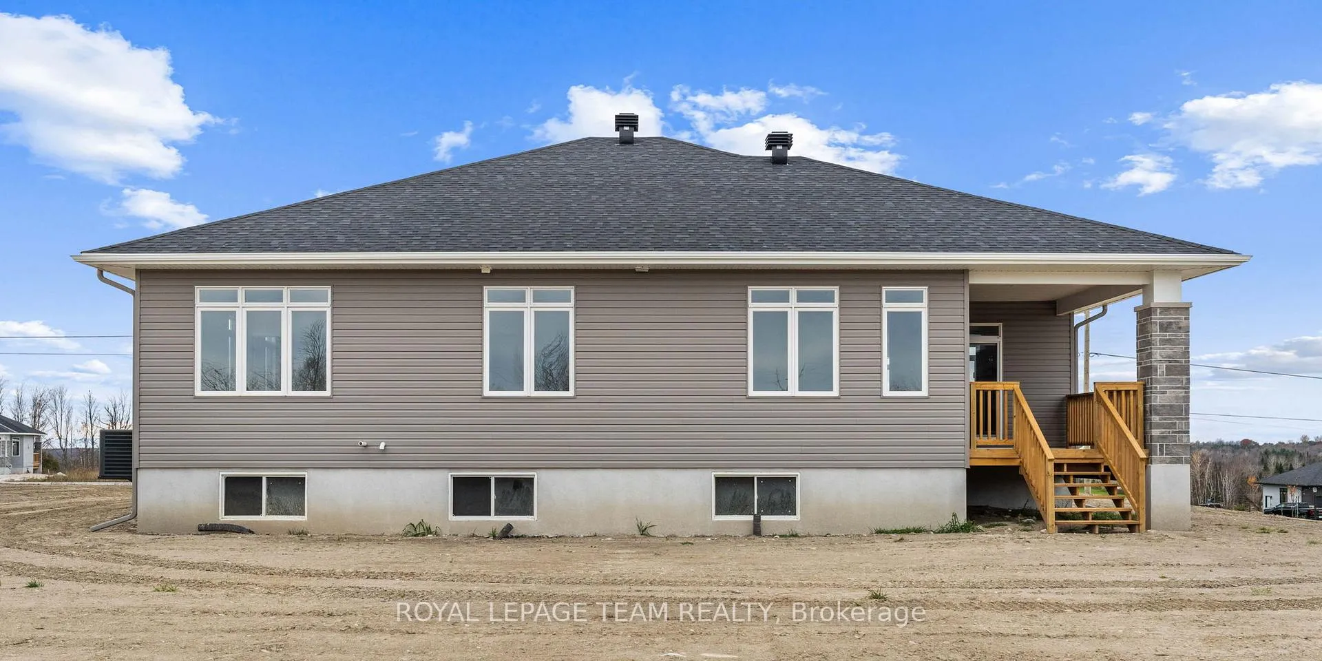 Photo 35 of 62 Hogan Drive, McNab/Braeside, Mcnab/Braeside Twps — HOMEH