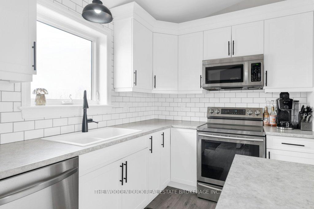 Photo 10 of 96 Pitts Landing Road, Madoc — HOMEH