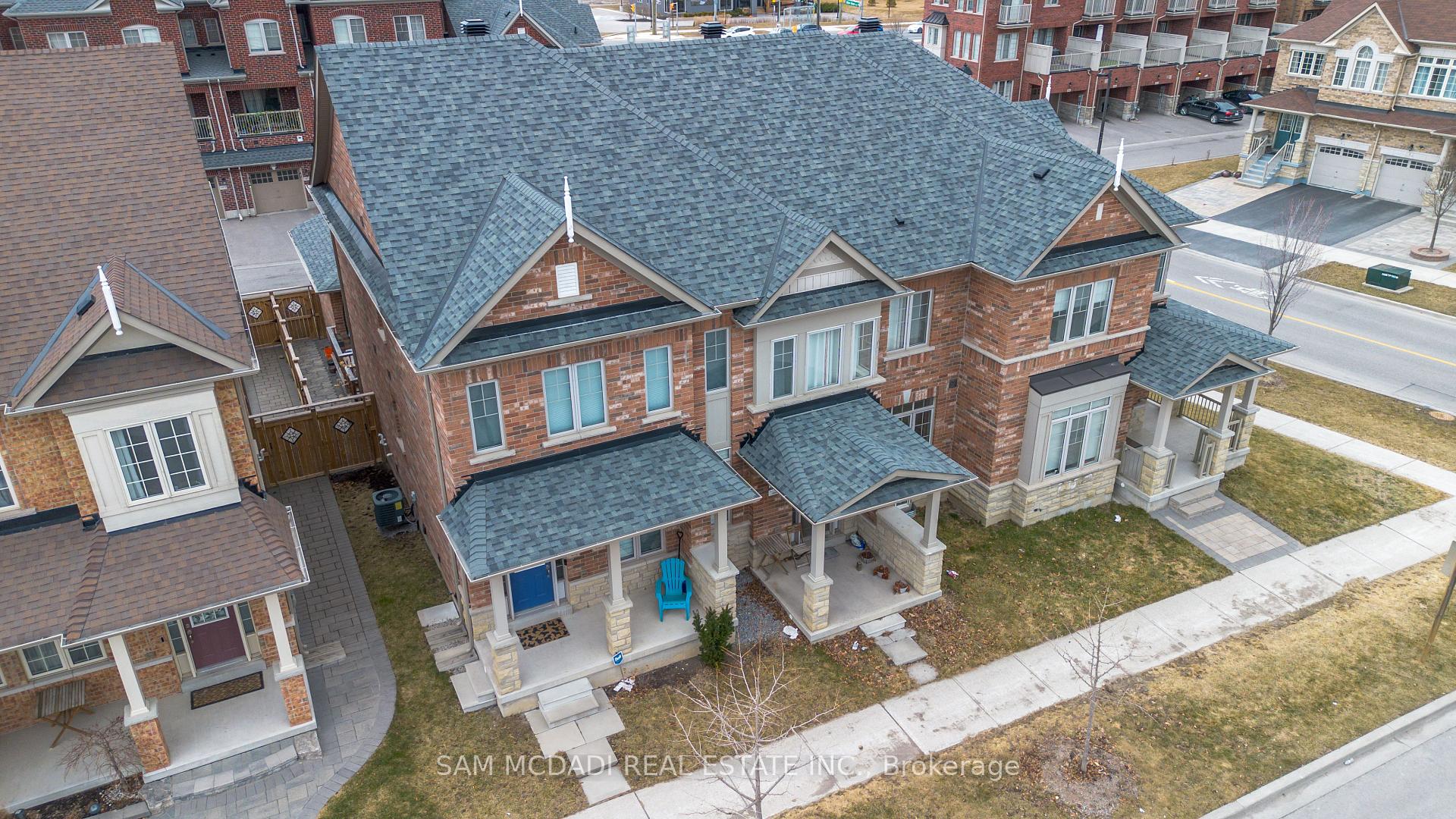 Photo 8 of 3 Henry Bauer Avenue, Markham, Berczy — HOMEH