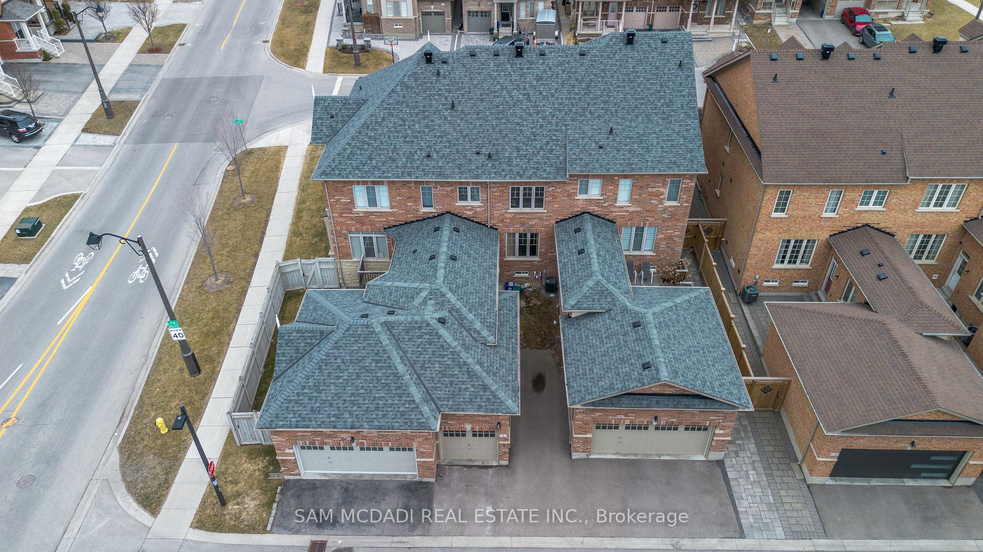 Photo 9 of 3 Henry Bauer Avenue, Markham, Berczy — HOMEH