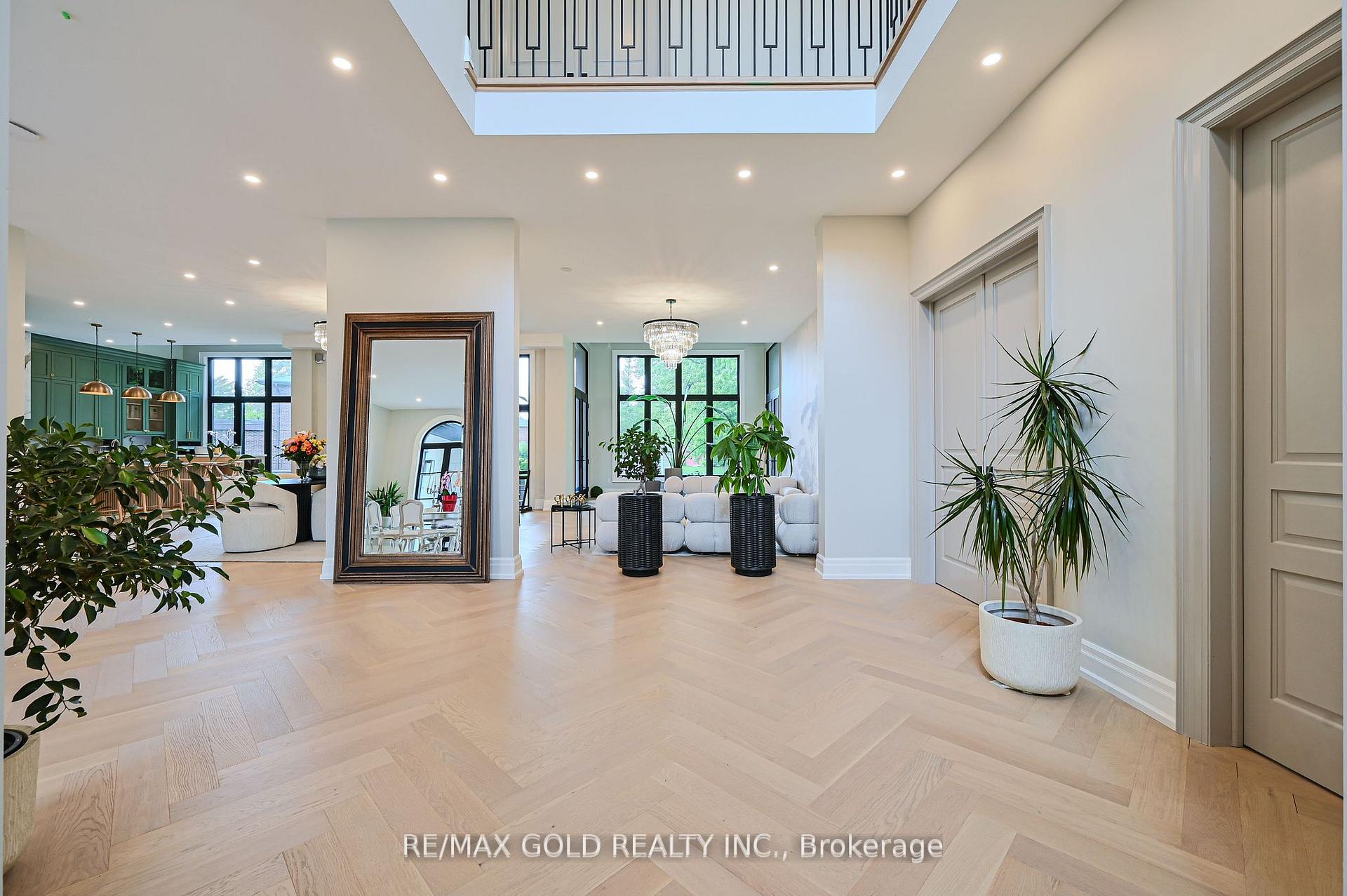 Photo 14 of 48 Sylvadene Parkway, Vaughan, East Woodbridge — HOMEH