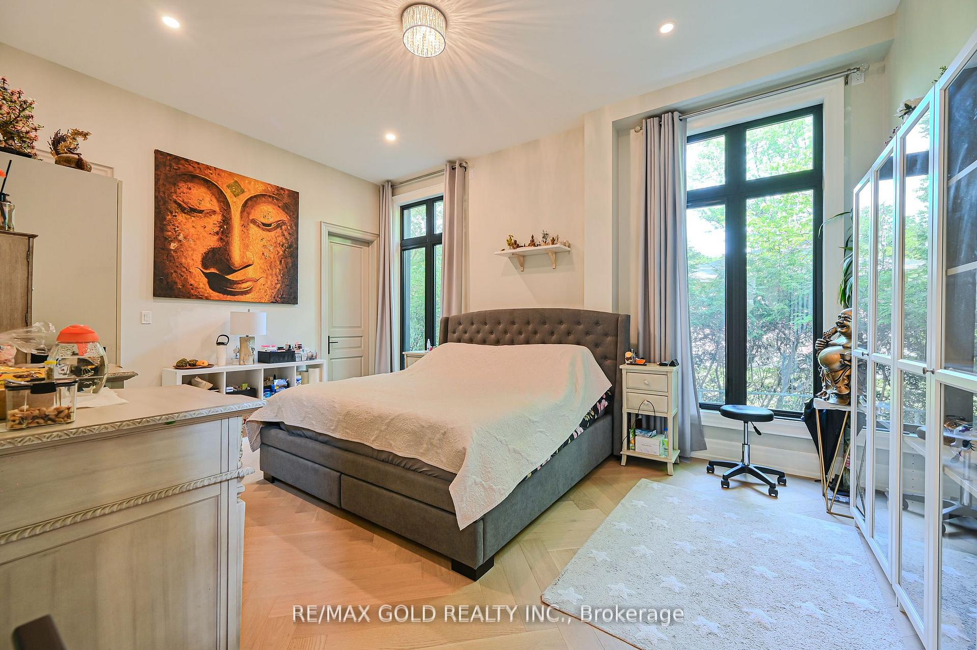Photo 15 of 48 Sylvadene Parkway, Vaughan, East Woodbridge — HOMEH