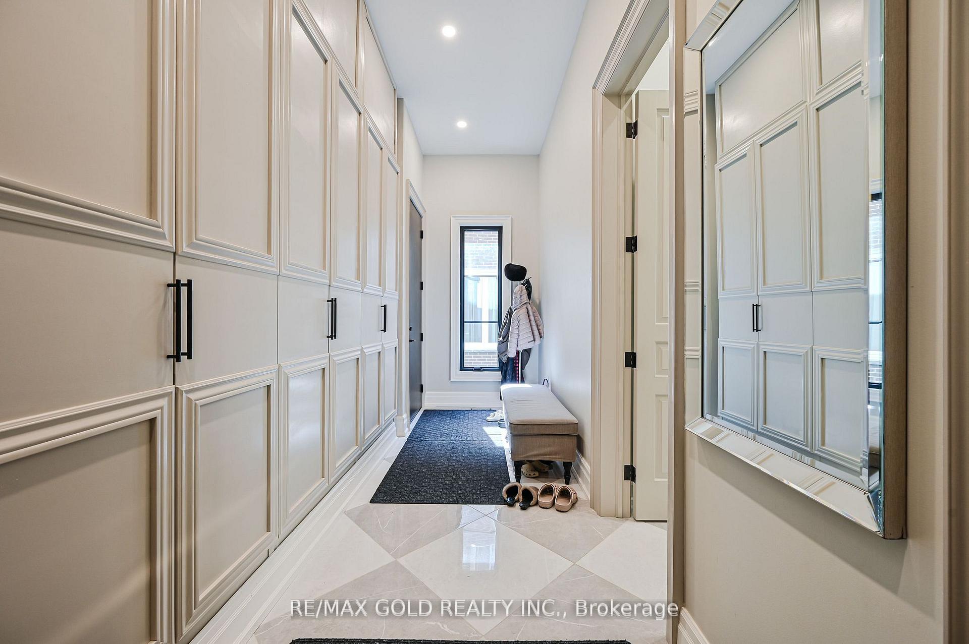 Photo 16 of 48 Sylvadene Parkway, Vaughan, East Woodbridge — HOMEH