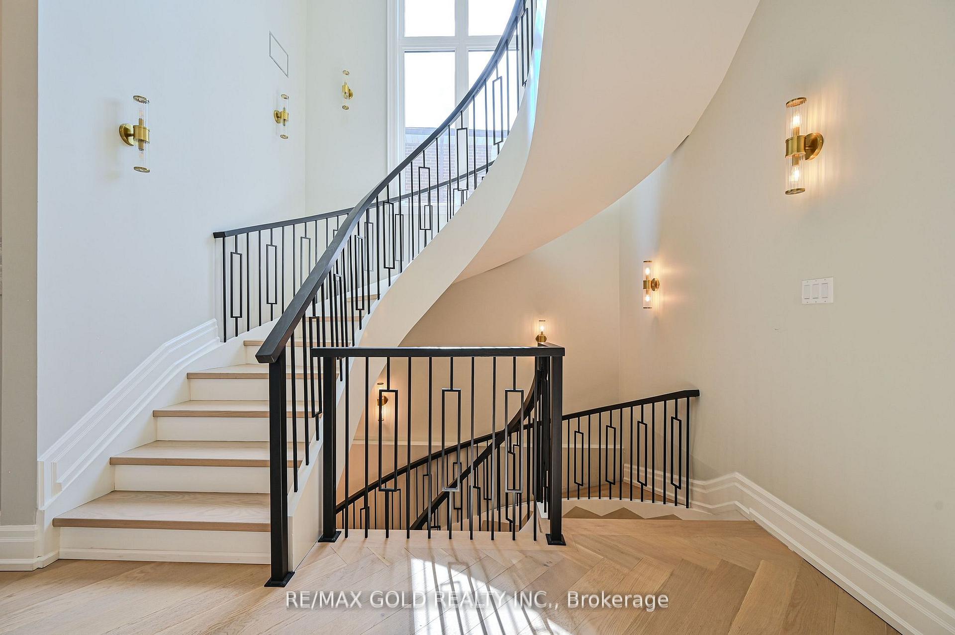 Photo 26 of 48 Sylvadene Parkway, Vaughan, East Woodbridge — HOMEH