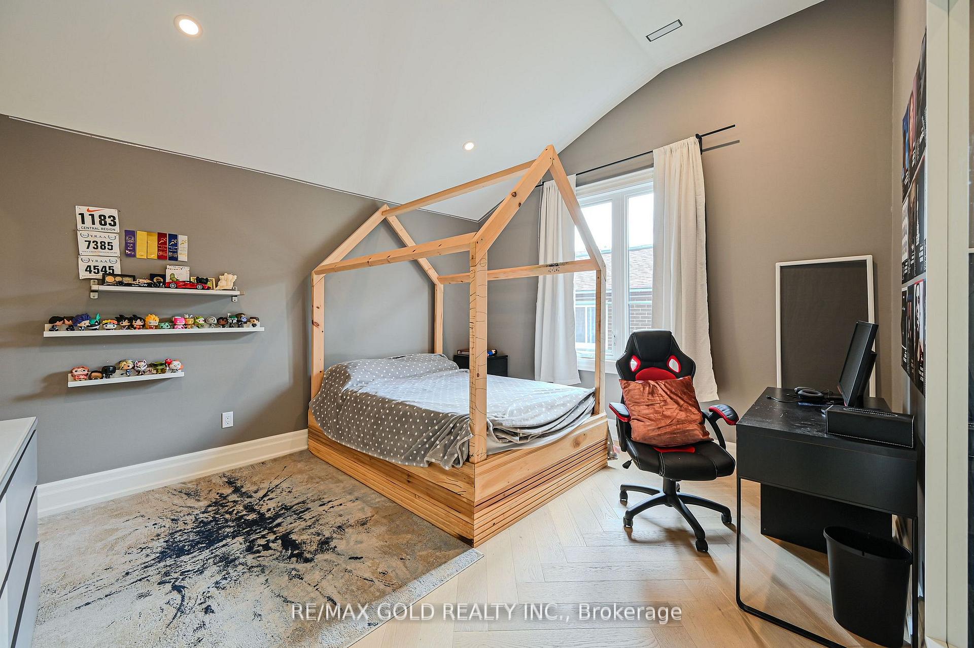 Photo 43 of 48 Sylvadene Parkway, Vaughan, East Woodbridge — HOMEH