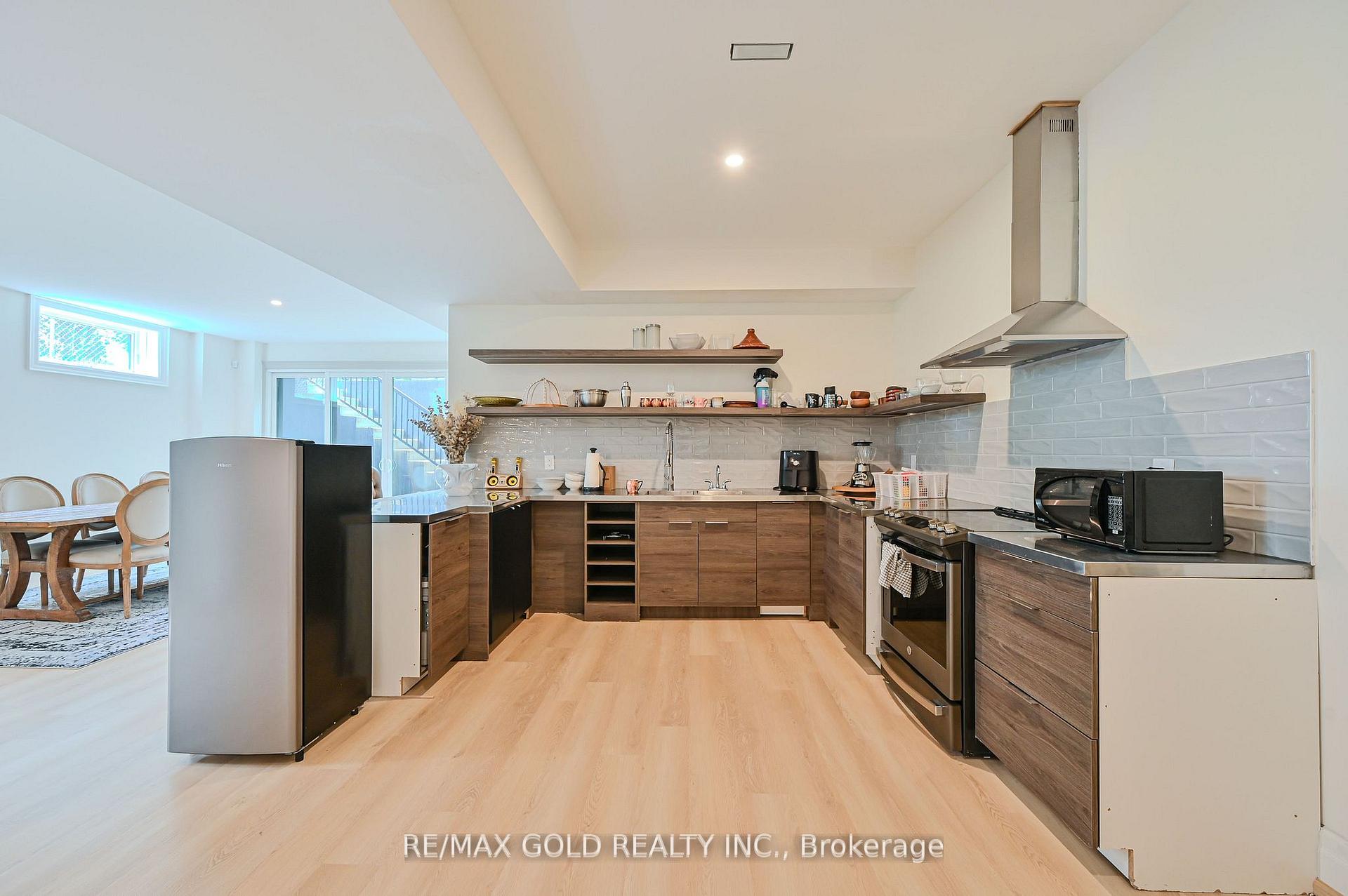 Photo 27 of 48 Sylvadene Parkway, Vaughan, East Woodbridge — HOMEH