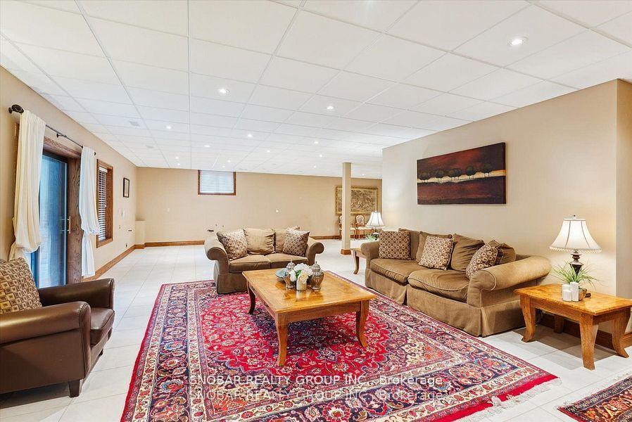 Photo 28 of 5 Weston Wood Road, Etobicoke, Humber Heights — HOMEH