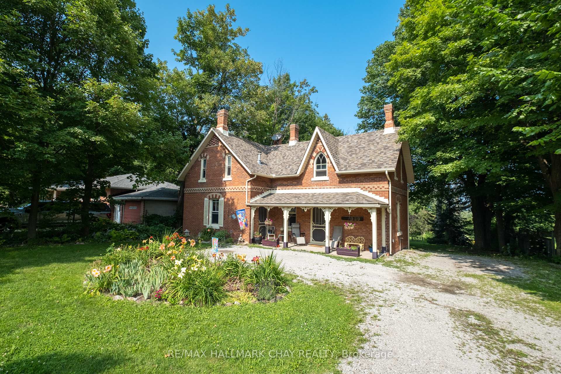 Photo 1 of 929 Yonge Street, Barrie, Rural Barrie Southeast — HOMEH