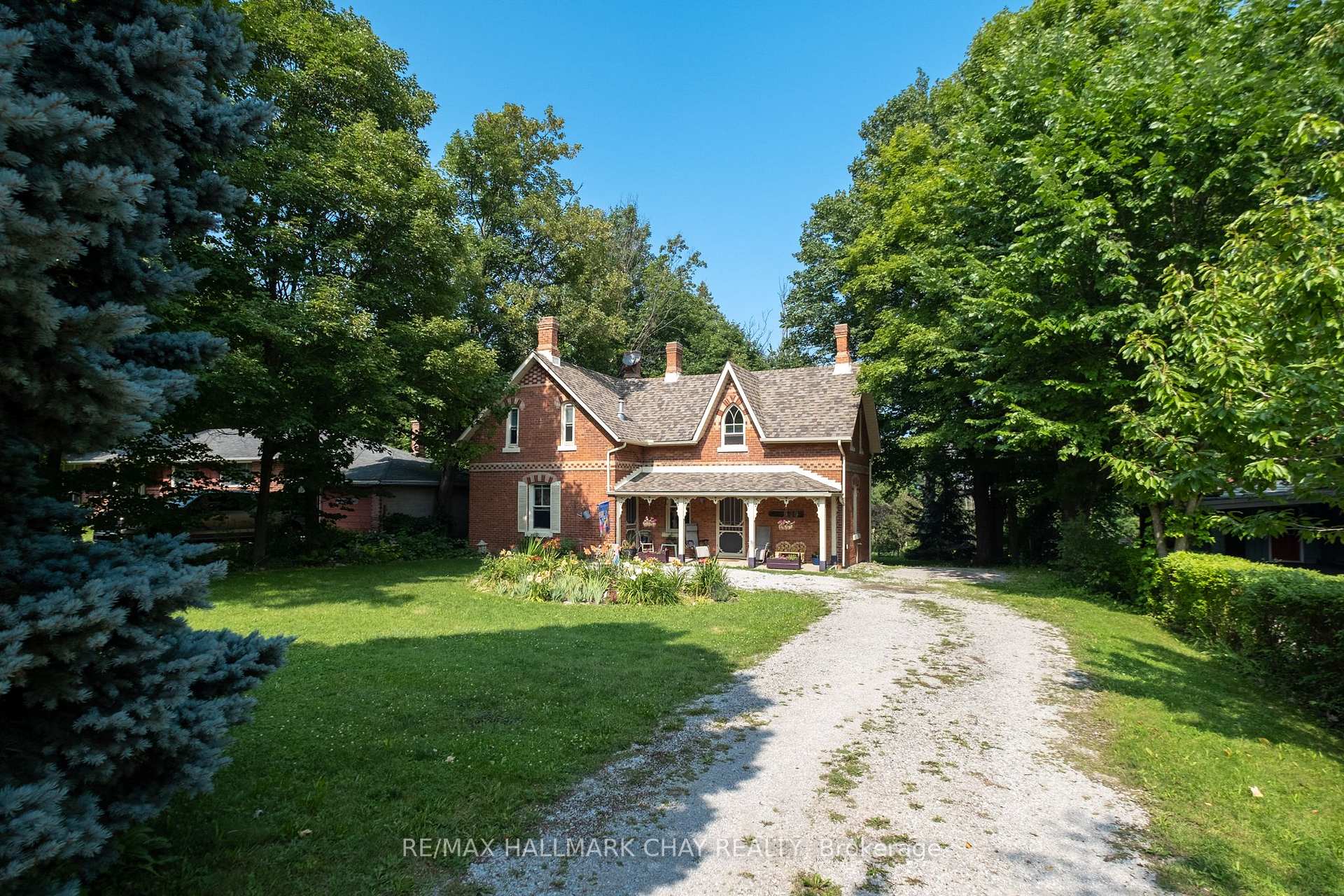 Photo 17 of 929 Yonge Street, Barrie, Rural Barrie Southeast — HOMEH