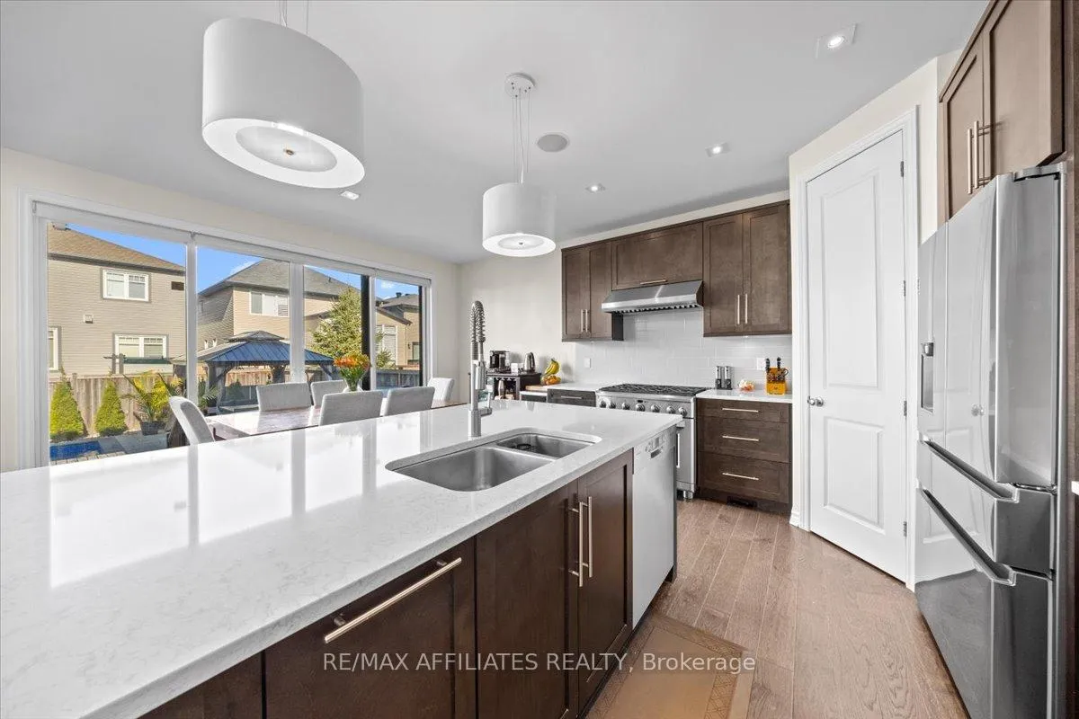 Photo 15 of 308 Equine Way, Ottawa, Kanata - Emerald Meadows/Trailwest — HOMEH