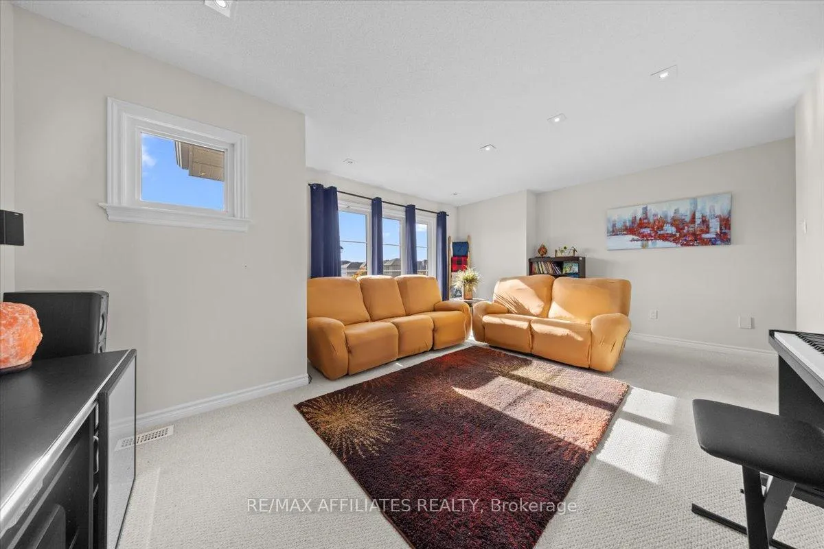 Photo 24 of 308 Equine Way, Ottawa, Kanata - Emerald Meadows/Trailwest — HOMEH