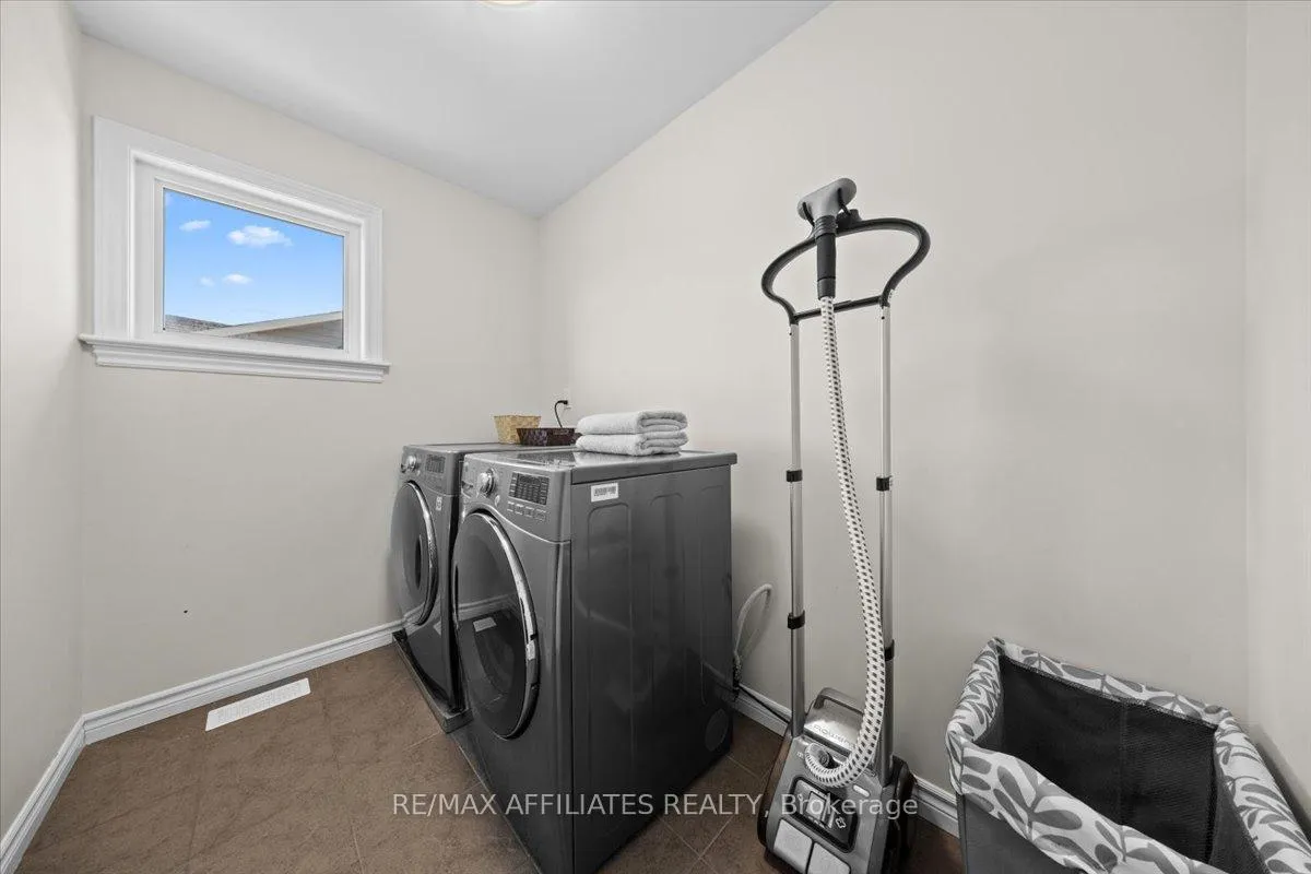 Photo 30 of 308 Equine Way, Ottawa, Kanata - Emerald Meadows/Trailwest — HOMEH