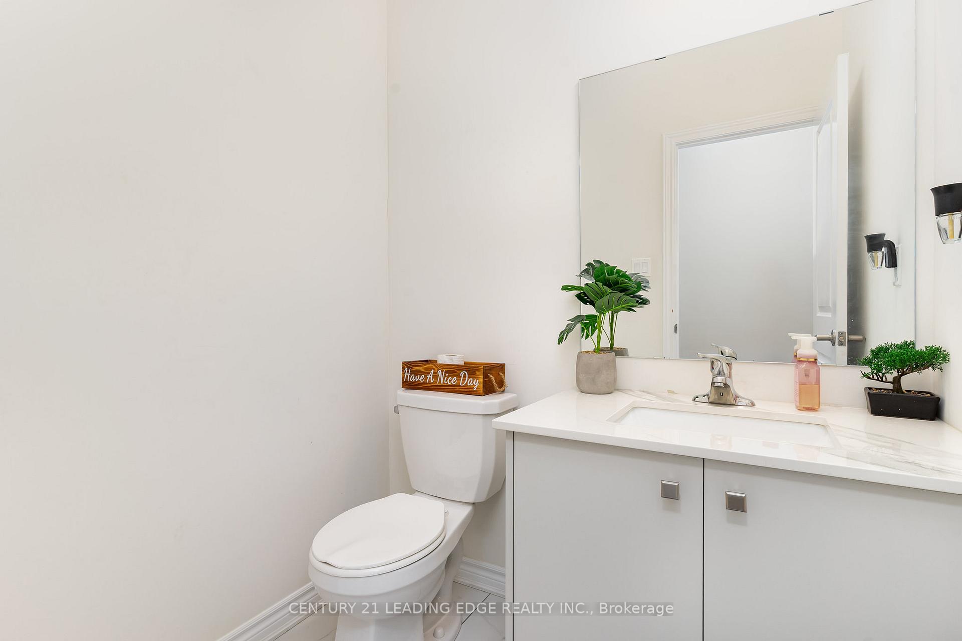 Photo 11 of 35 Petch Avenue, Caledon, Rural Caledon — HOMEH