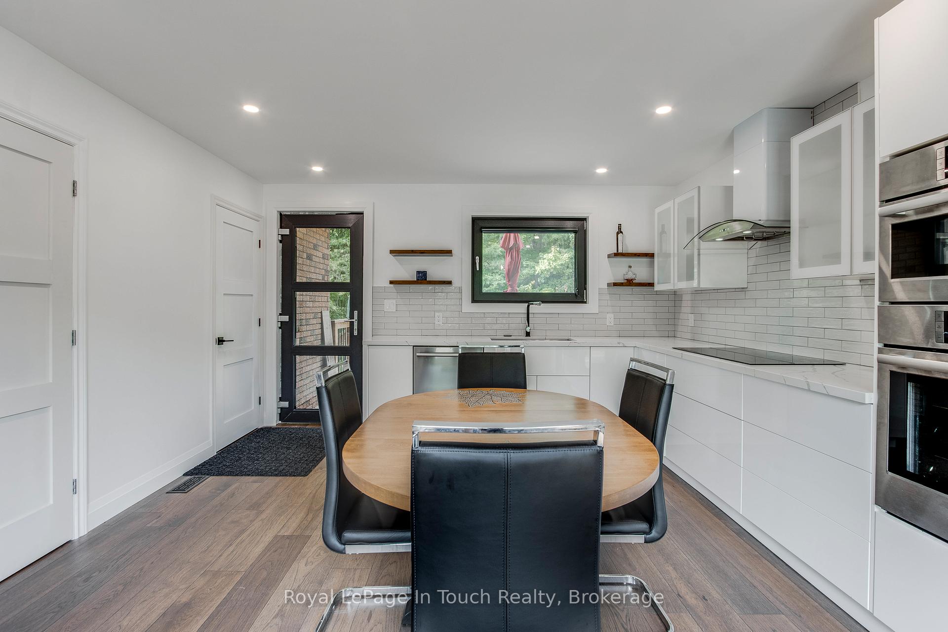 Photo 11 of 26 Glen Cedar Drive, Tiny, Rural Tiny — HOMEH
