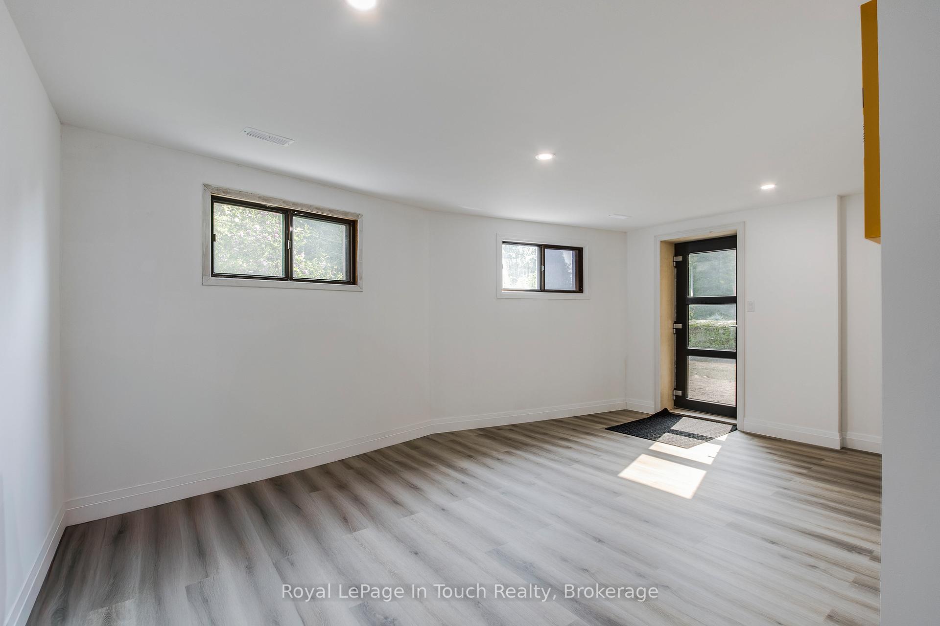 Photo 23 of 26 Glen Cedar Drive, Tiny, Rural Tiny — HOMEH