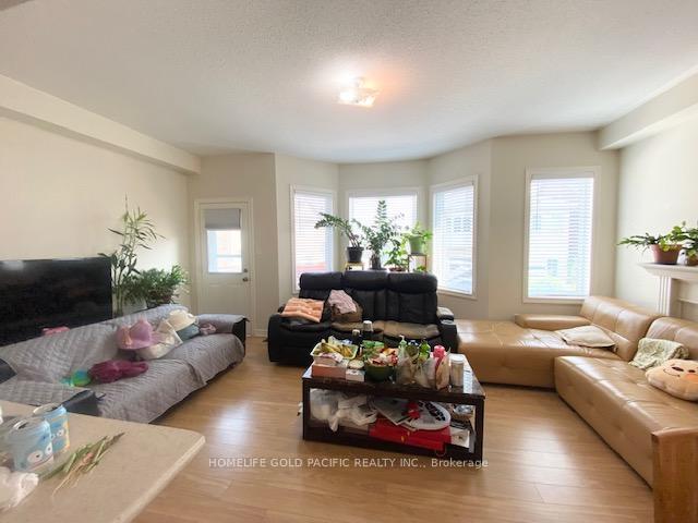 Photo 24 of 81 Beckett Avenue, Markham, Berczy — HOMEH