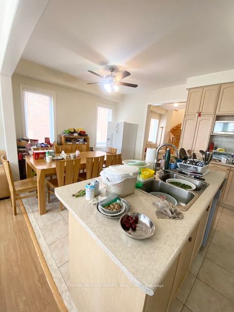 Photo 6 of 81 Beckett Avenue, Markham, Berczy — HOMEH