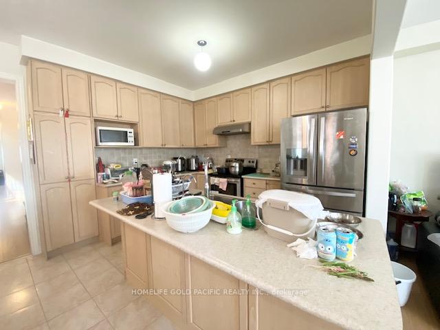 Photo 5 of 81 Beckett Avenue, Markham, Berczy — HOMEH
