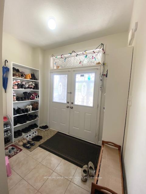 Photo 7 of 81 Beckett Avenue, Markham, Berczy — HOMEH