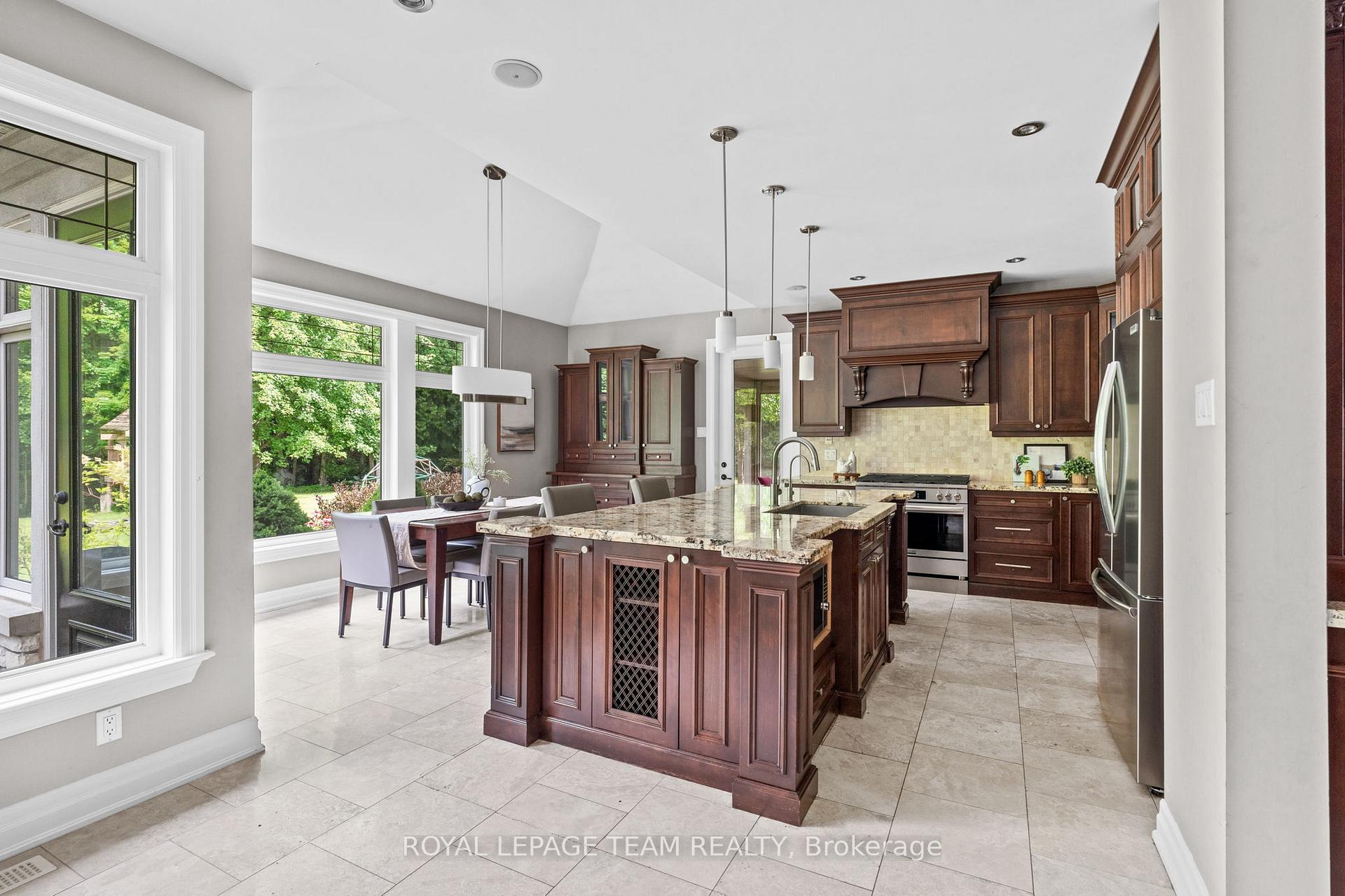 Photo 10 of 5811 Longhearth Way, Ottawa, Manotick East to Manotick Station — HOMEH