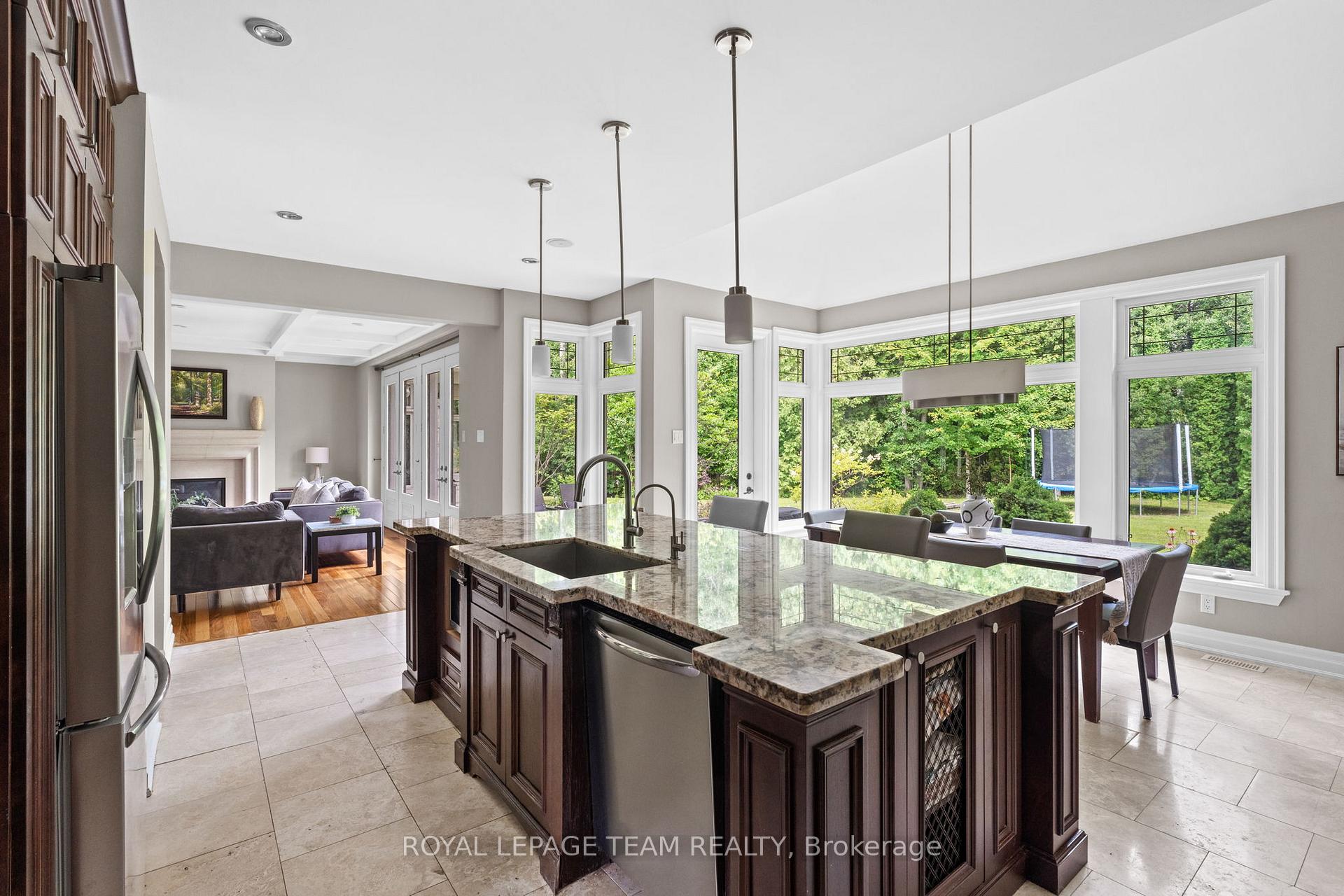 Photo 13 of 5811 Longhearth Way, Ottawa, Manotick East to Manotick Station — HOMEH