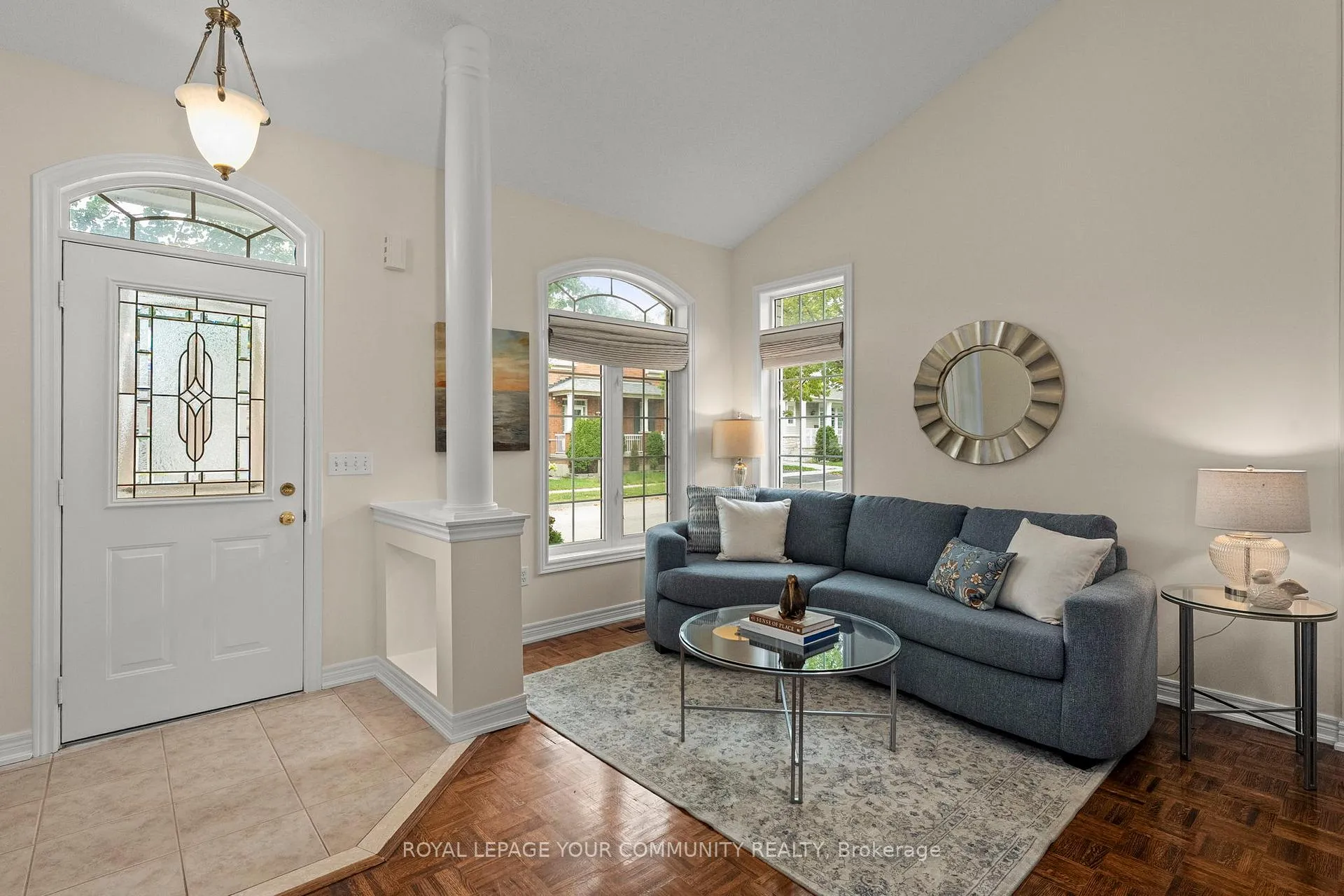 Photo 3 of 29 Cliveden Place, Markham, Berczy — HOMEH