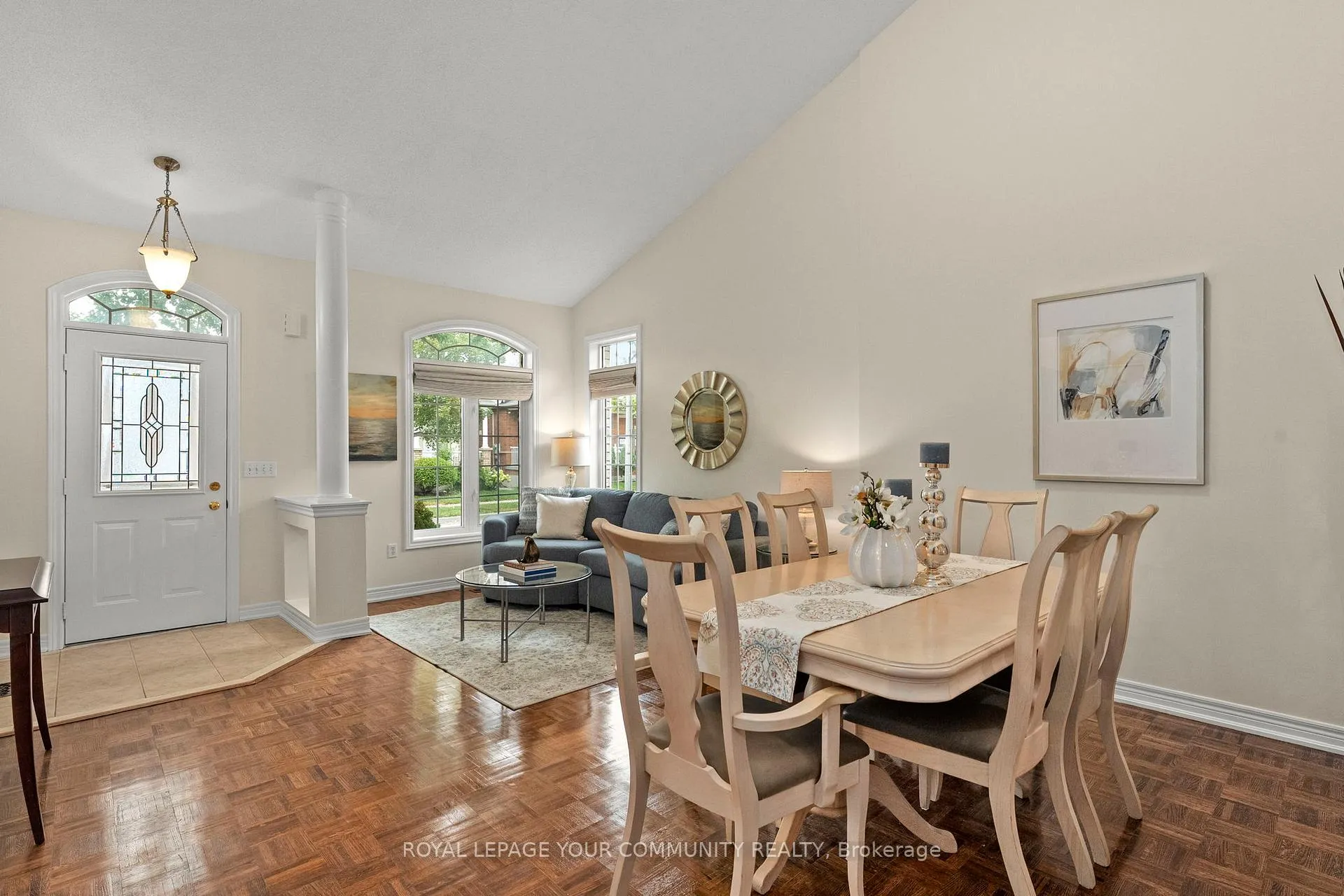 Photo 5 of 29 Cliveden Place, Markham, Berczy — HOMEH