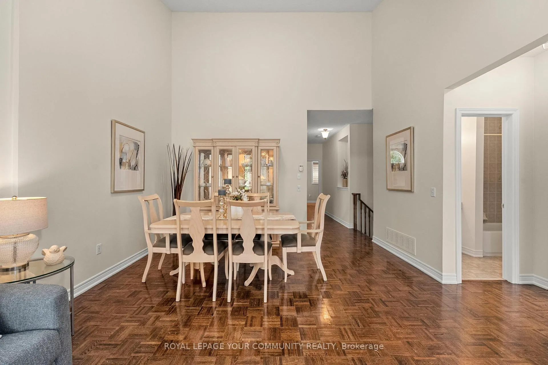 Photo 6 of 29 Cliveden Place, Markham, Berczy — HOMEH