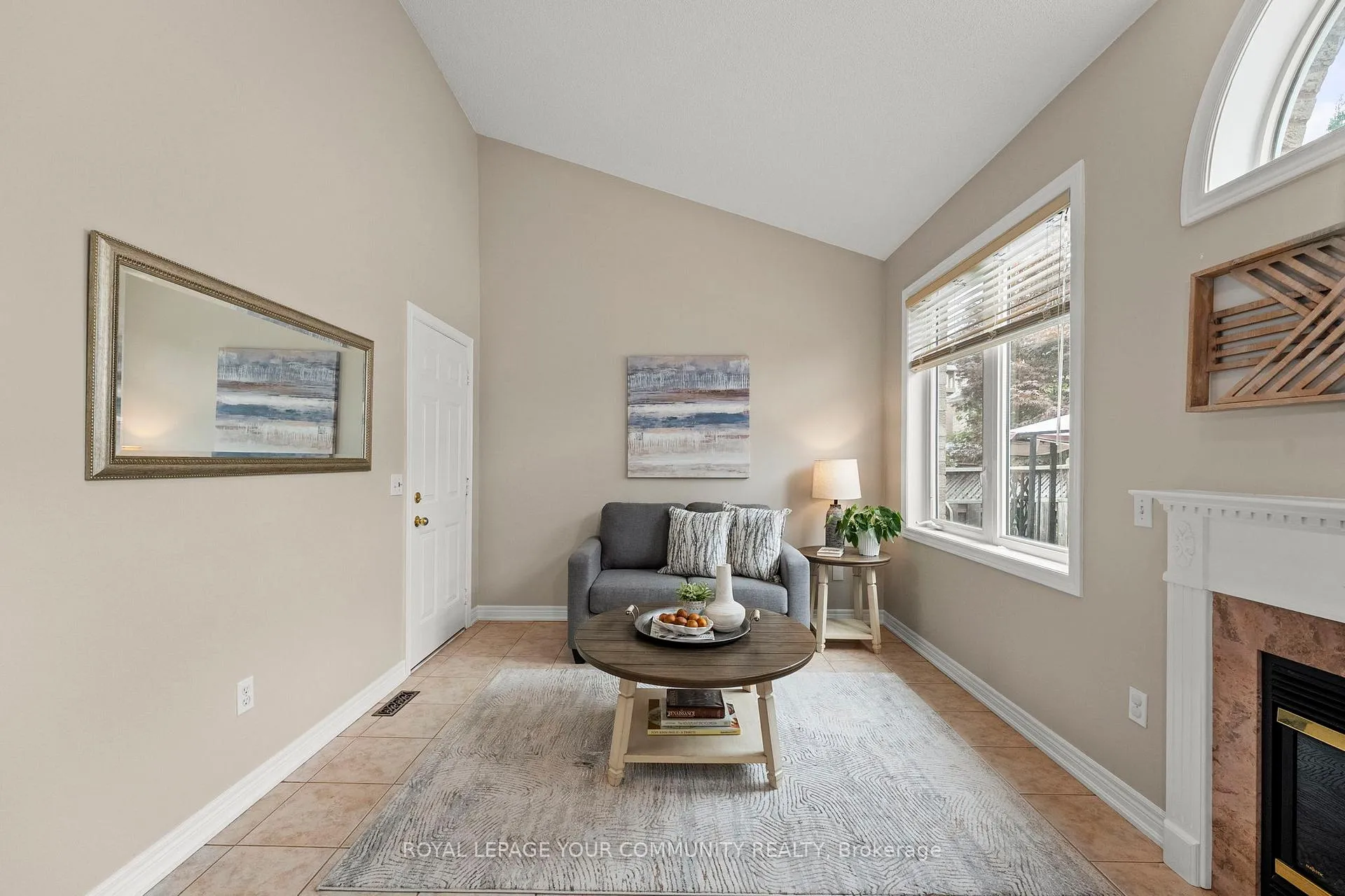 Photo 13 of 29 Cliveden Place, Markham, Berczy — HOMEH