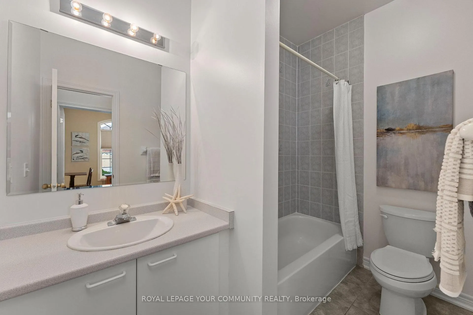 Photo 19 of 29 Cliveden Place, Markham, Berczy — HOMEH