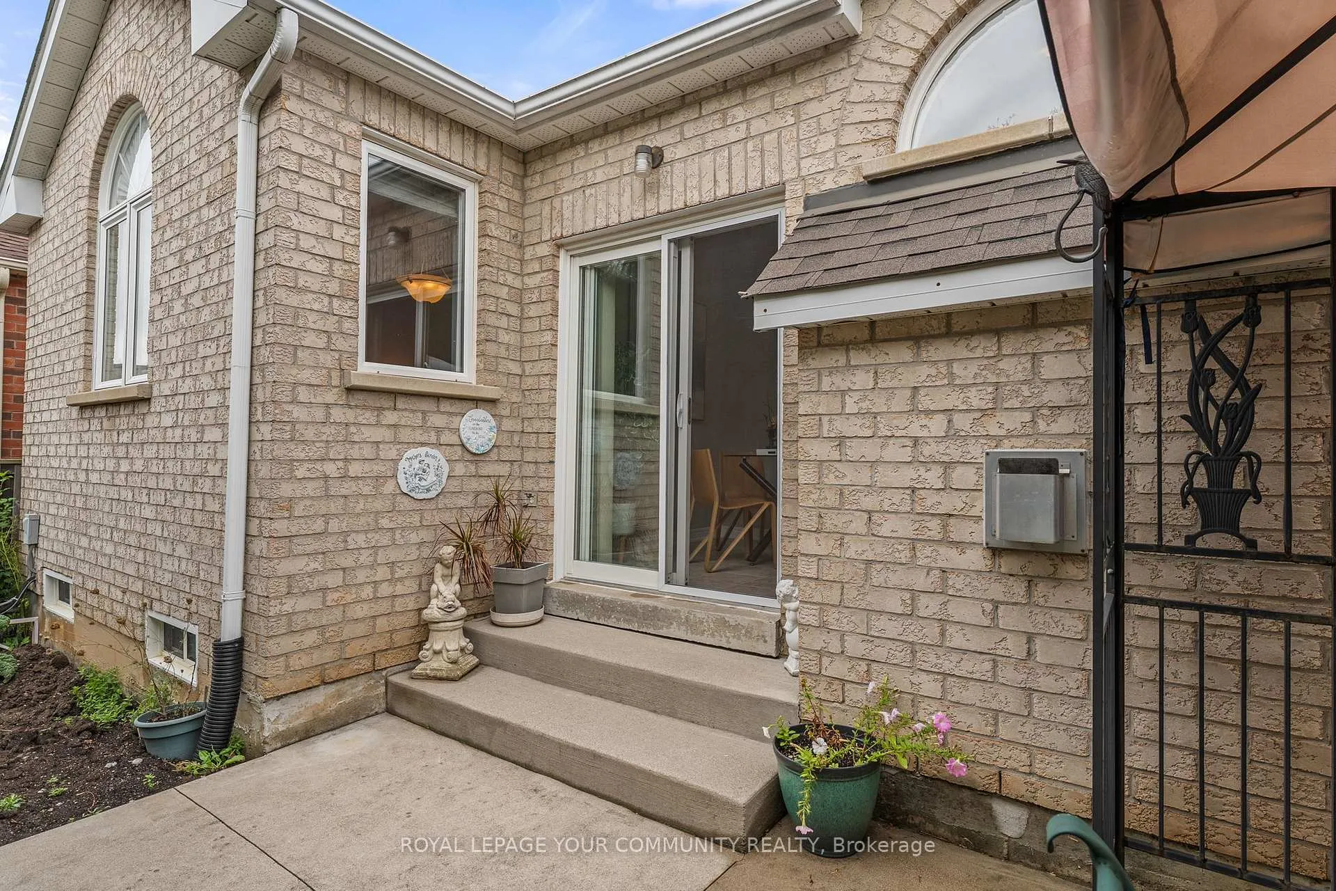 Photo 22 of 29 Cliveden Place, Markham, Berczy — HOMEH