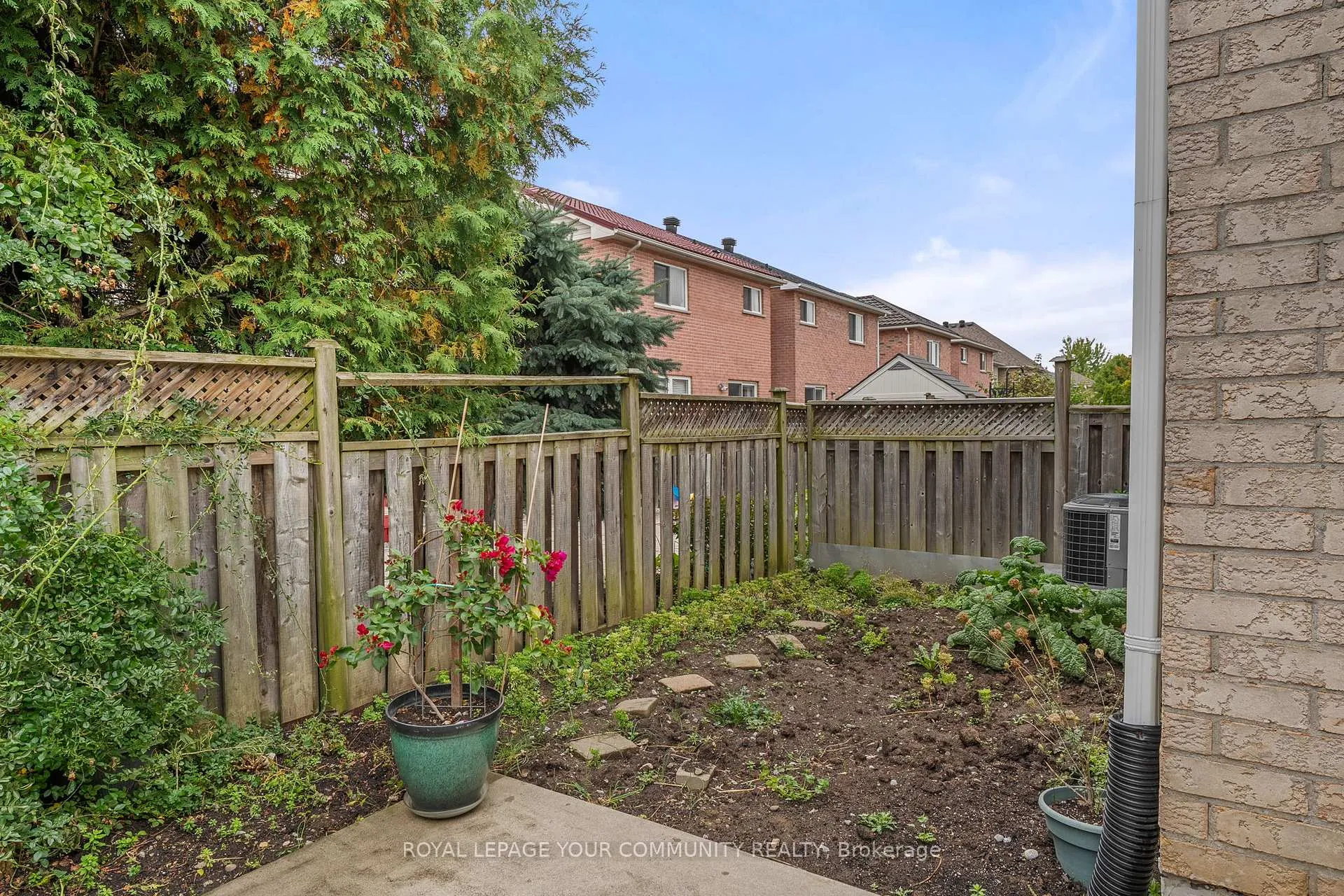 Photo 25 of 29 Cliveden Place, Markham, Berczy — HOMEH