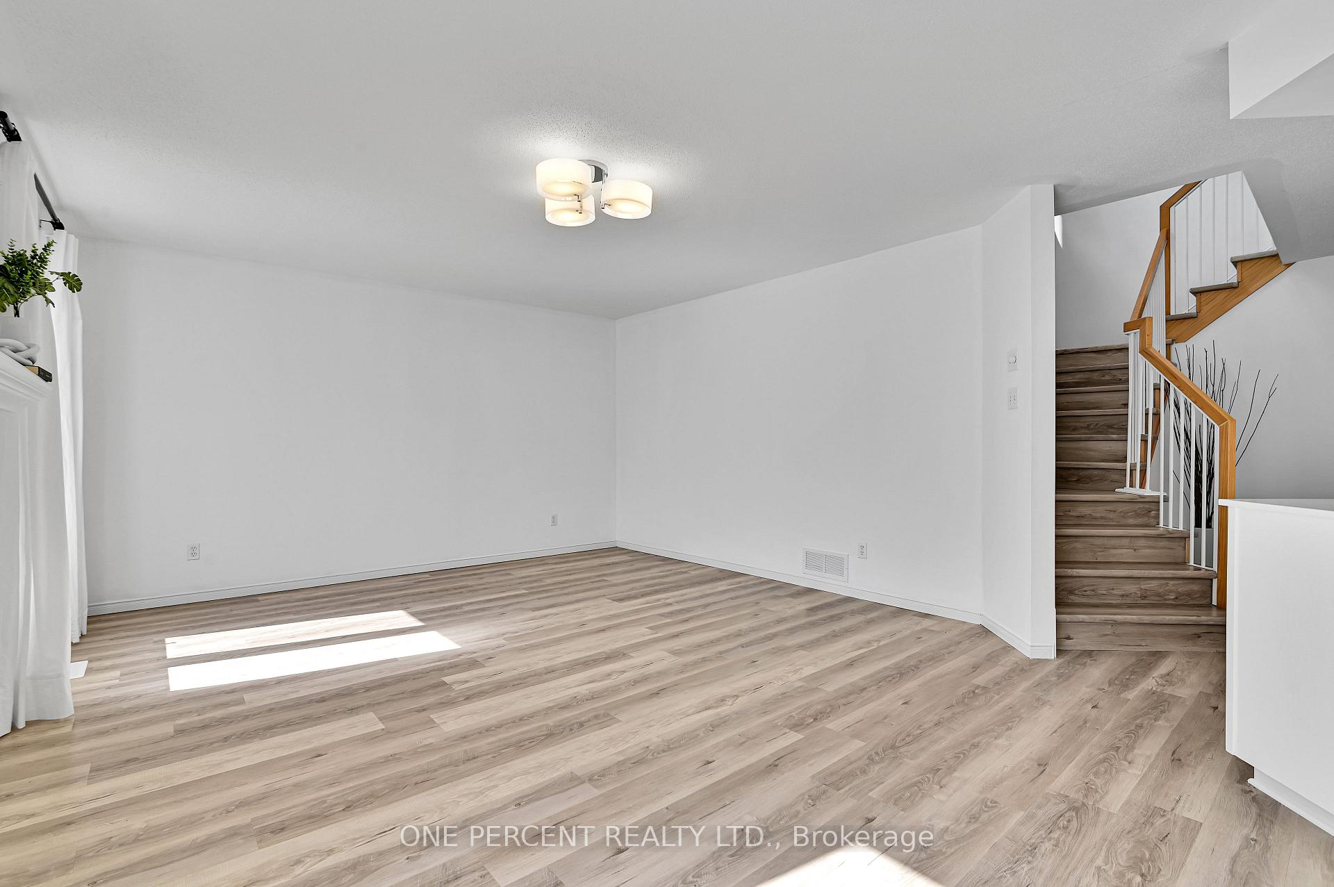 Photo 17 of 3356 McCarthy Road, Ottawa, Hunt Club — HOMEH