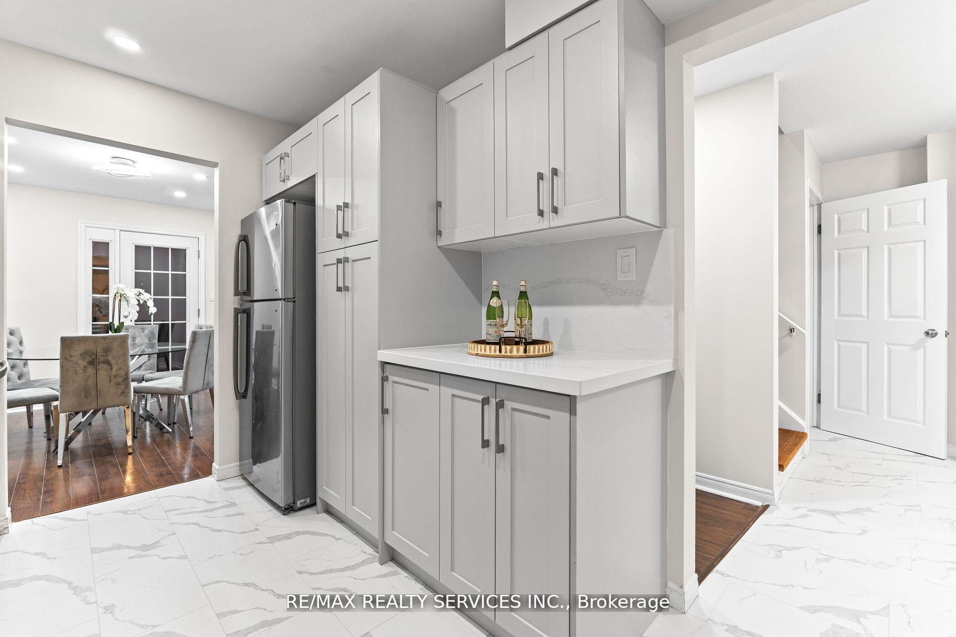 Photo 7 of 26 Woolwich Street, Kitchener — HOMEH