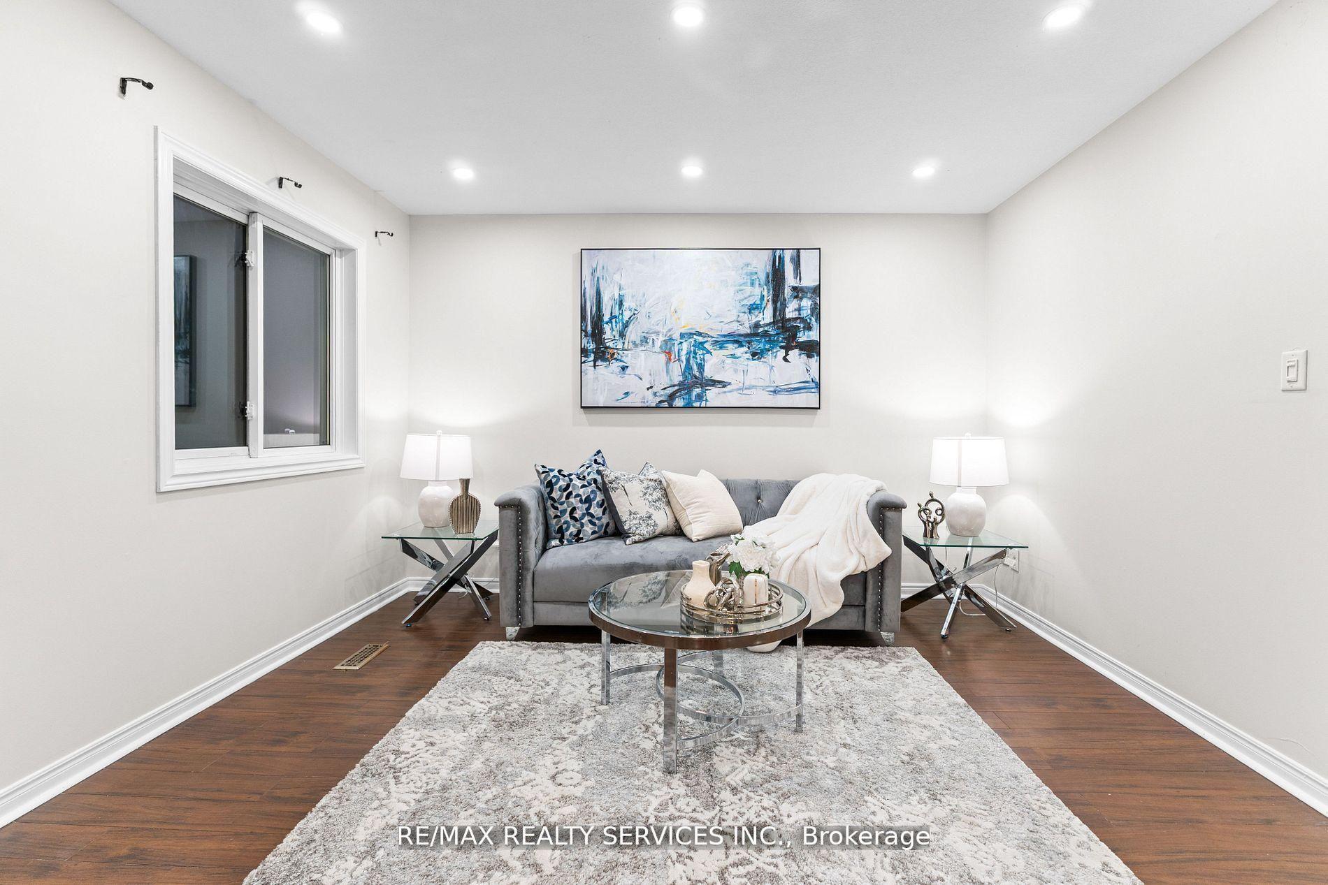 Photo 13 of 26 Woolwich Street, Kitchener — HOMEH