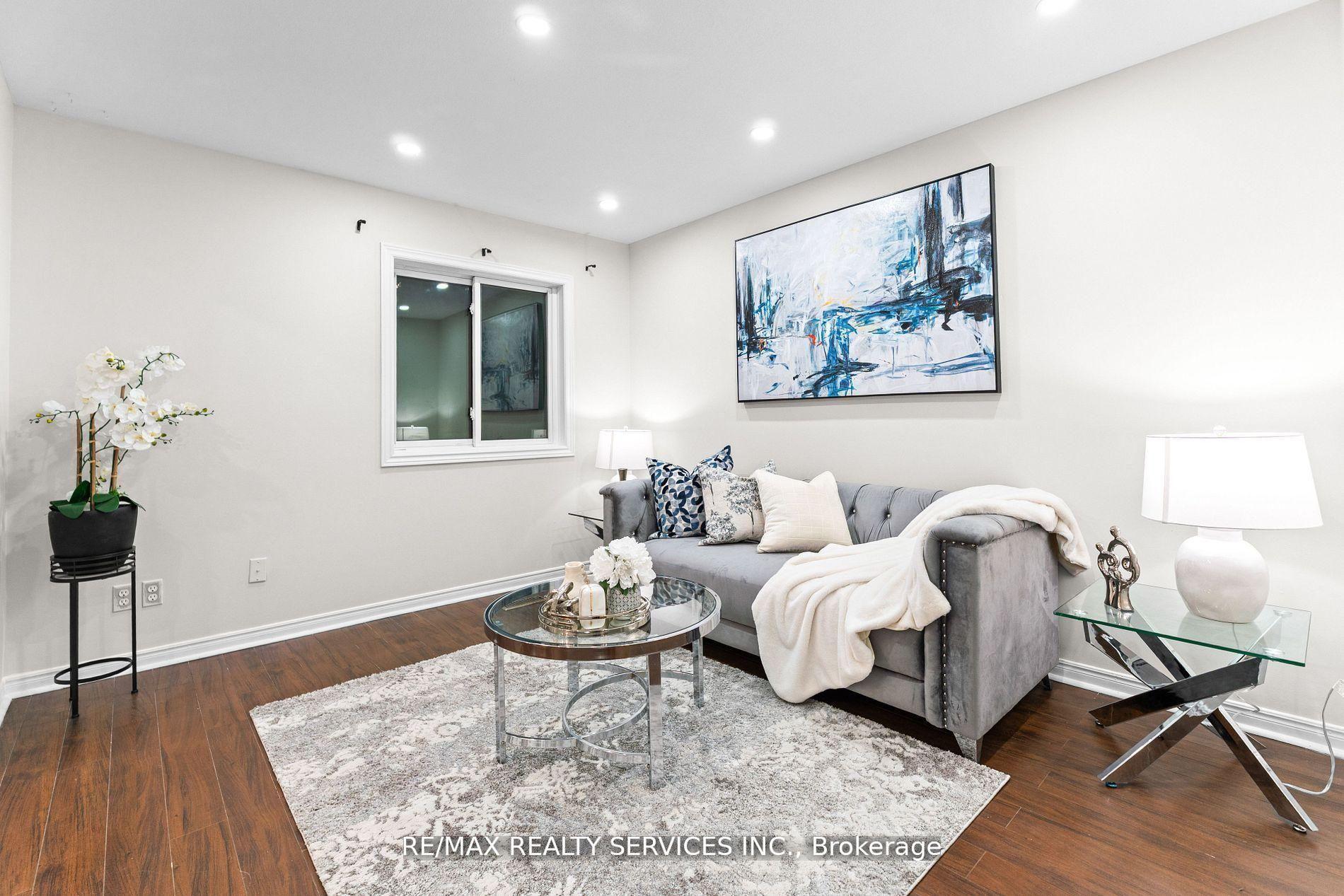 Photo 14 of 26 Woolwich Street, Kitchener — HOMEH