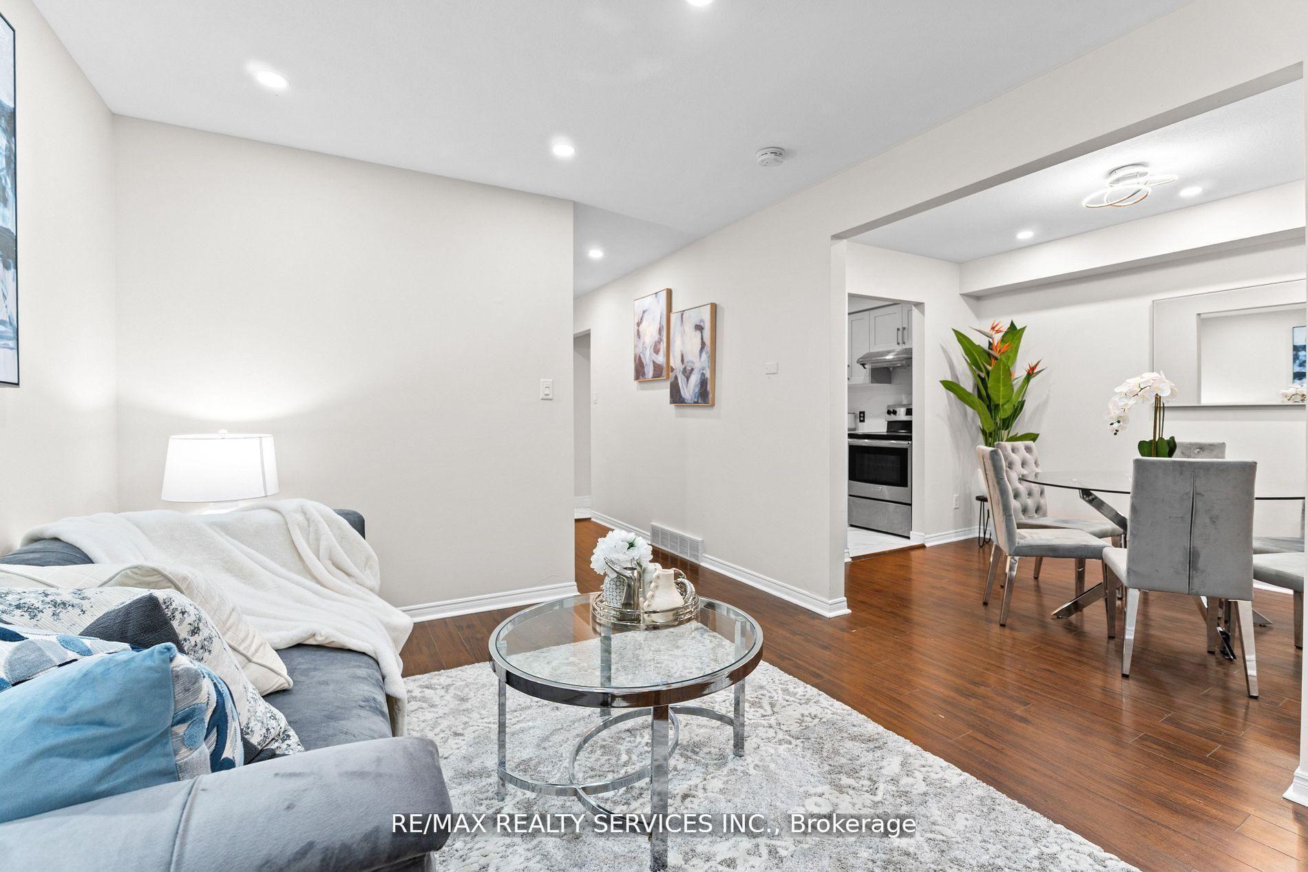 Photo 15 of 26 Woolwich Street, Kitchener — HOMEH