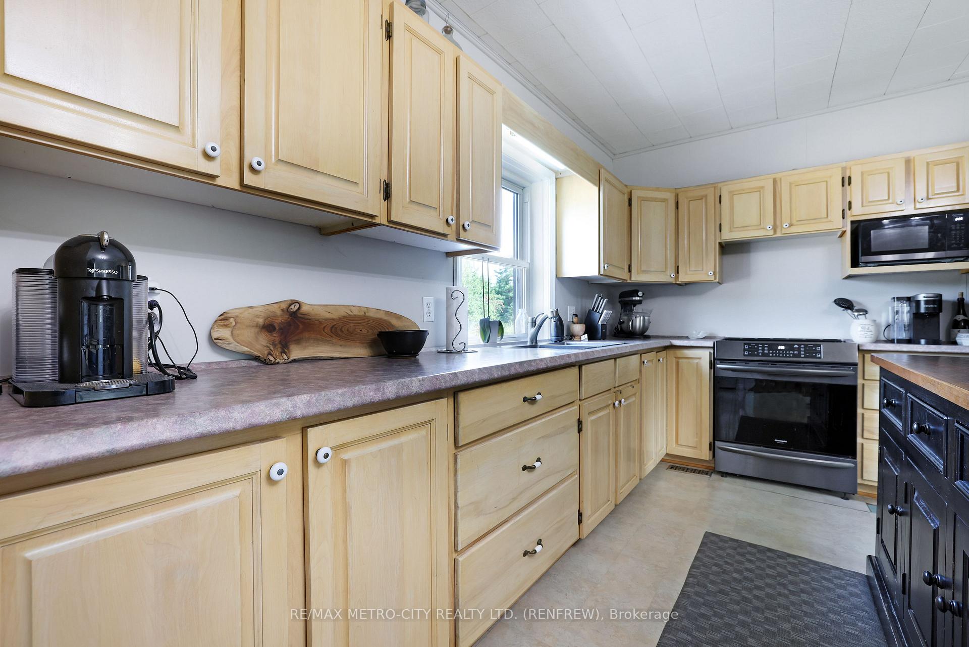Photo 13 of 620 A Yantha Road, Horton, Horton Twp — HOMEH