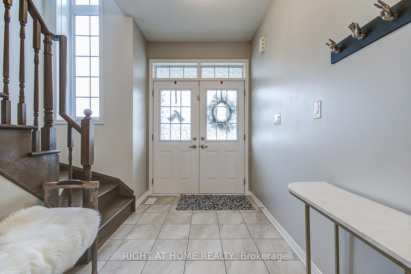 Photo 3 of 40 Mcwatters Street, Hamilton, Binbrook — HOMEH