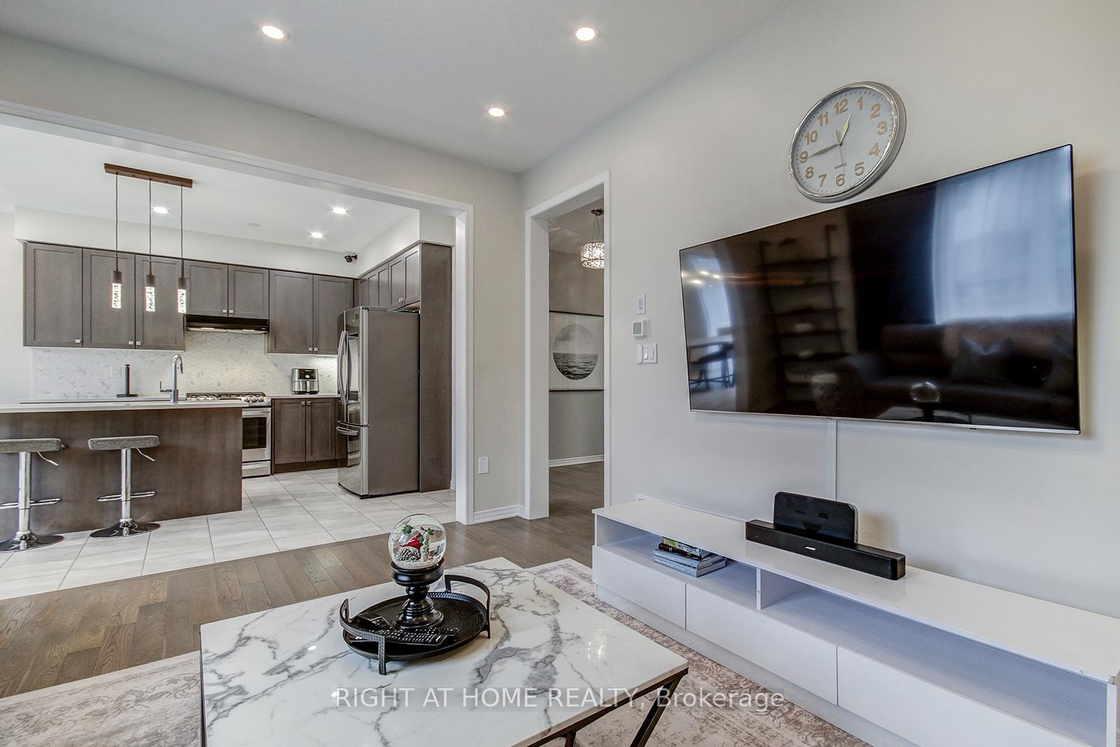 Photo 10 of 40 Mcwatters Street, Hamilton, Binbrook — HOMEH