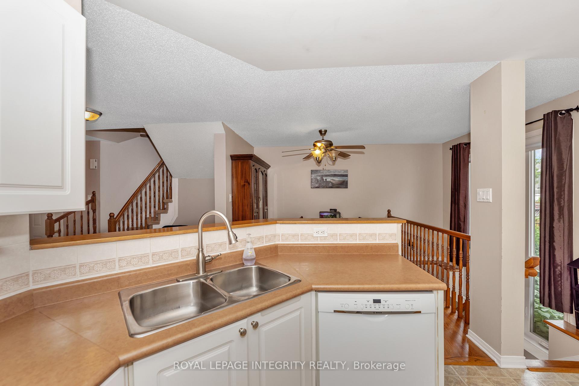 Photo 15 of 25 Drumso Street, Ottawa, Hunt Club Park/Greenboro — HOMEH